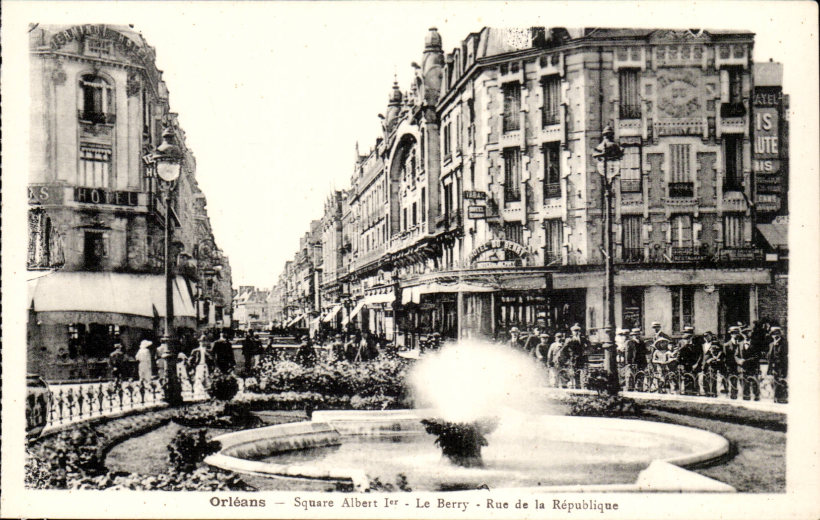 CPA Orleans Public garden Albert 1st Berry Street of the republic