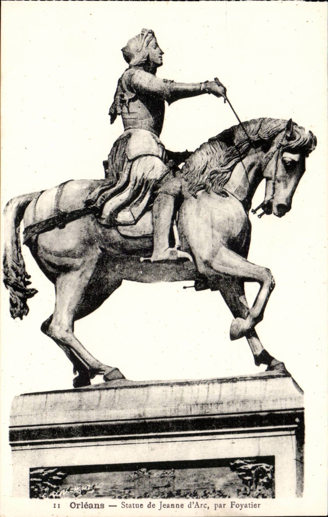 CPA Orleans Statue of Jeanne of arc by Foyatier