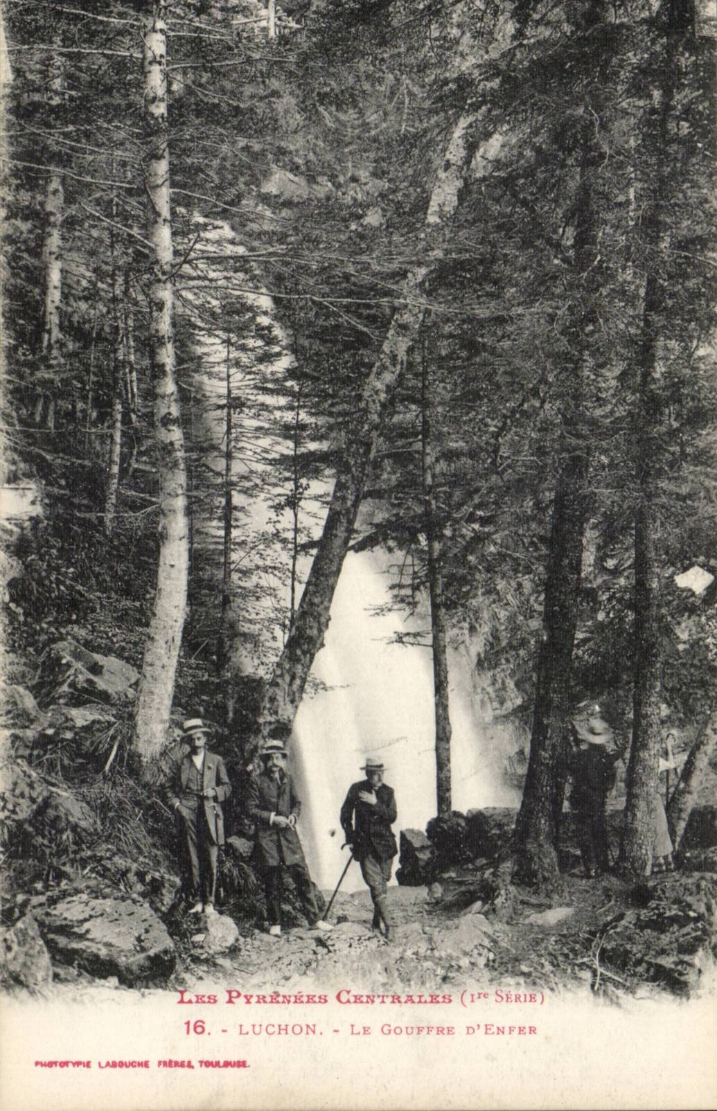 CPA Luchon the pit of hell