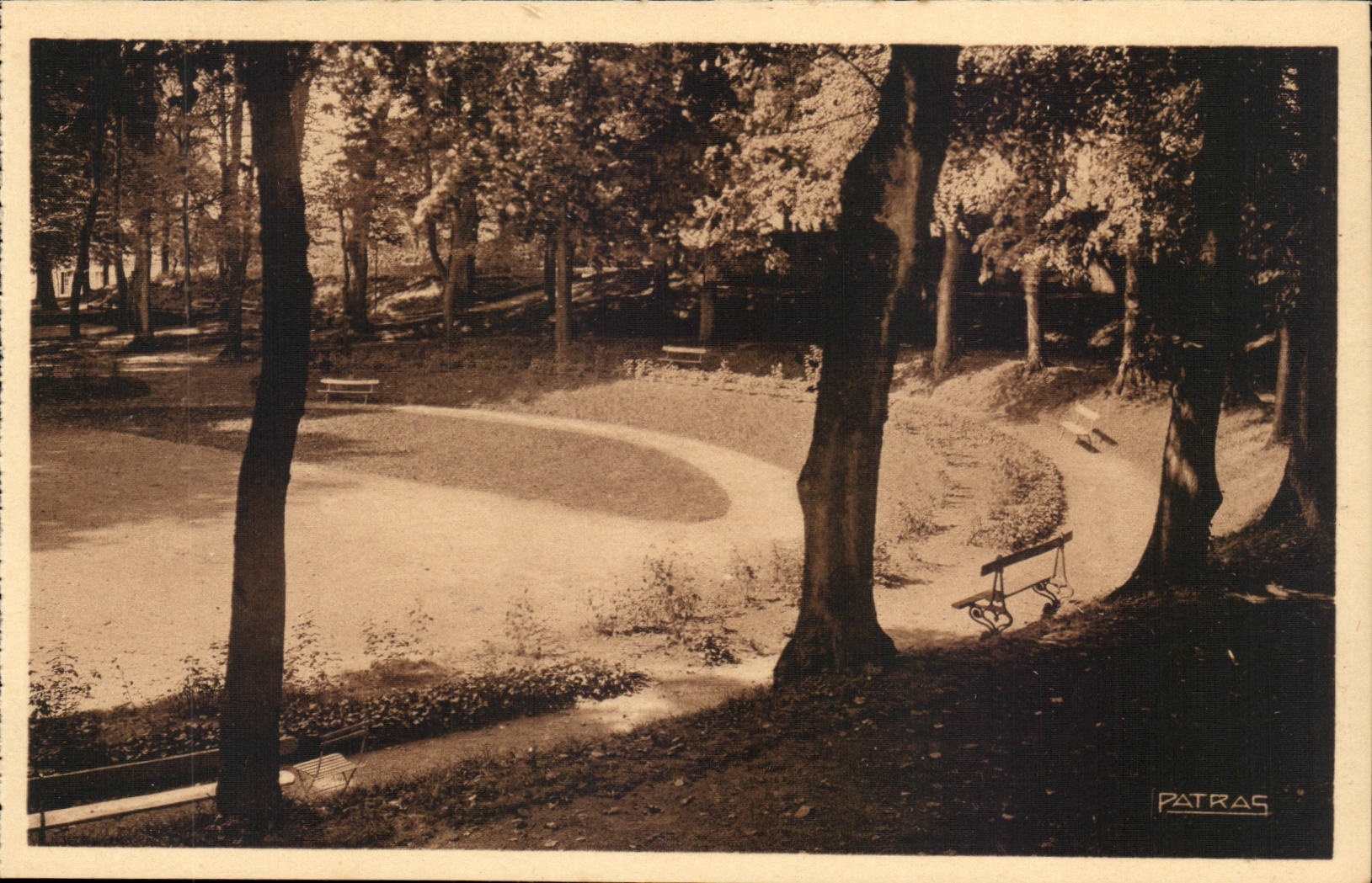 Neris les Bains - the Park and old the arena - CPA