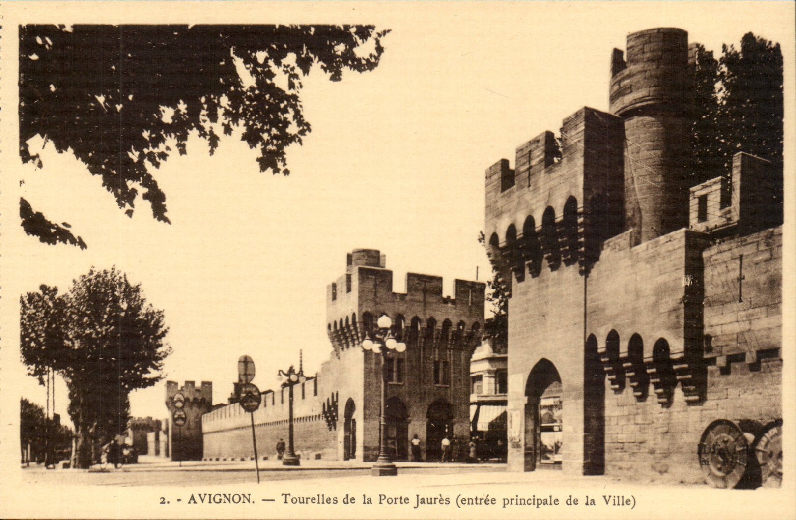 Avignon - Drehkopfe des Gatters Jaures CPA