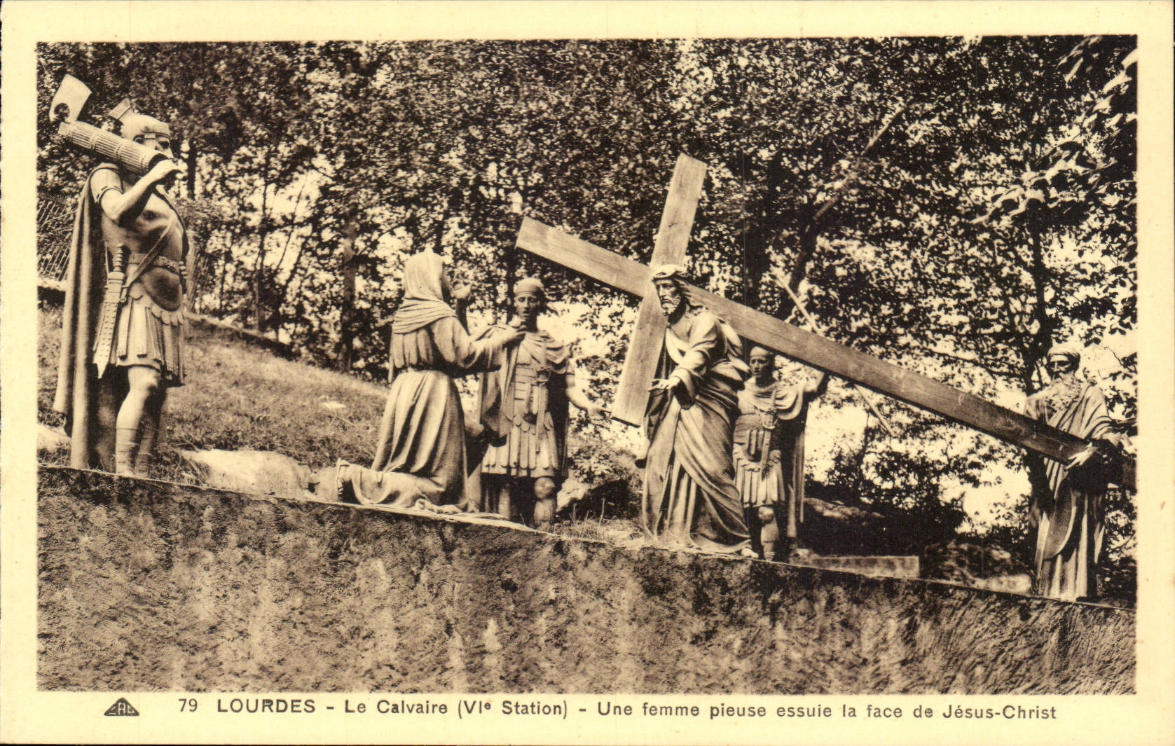 Lourdes - the Martyrdom - VI Station - a pious Woman essuise the face of Jesus - CPA