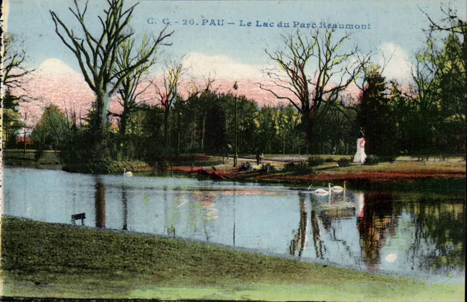 Pau - the Lake of the Beaumont Park - CPA