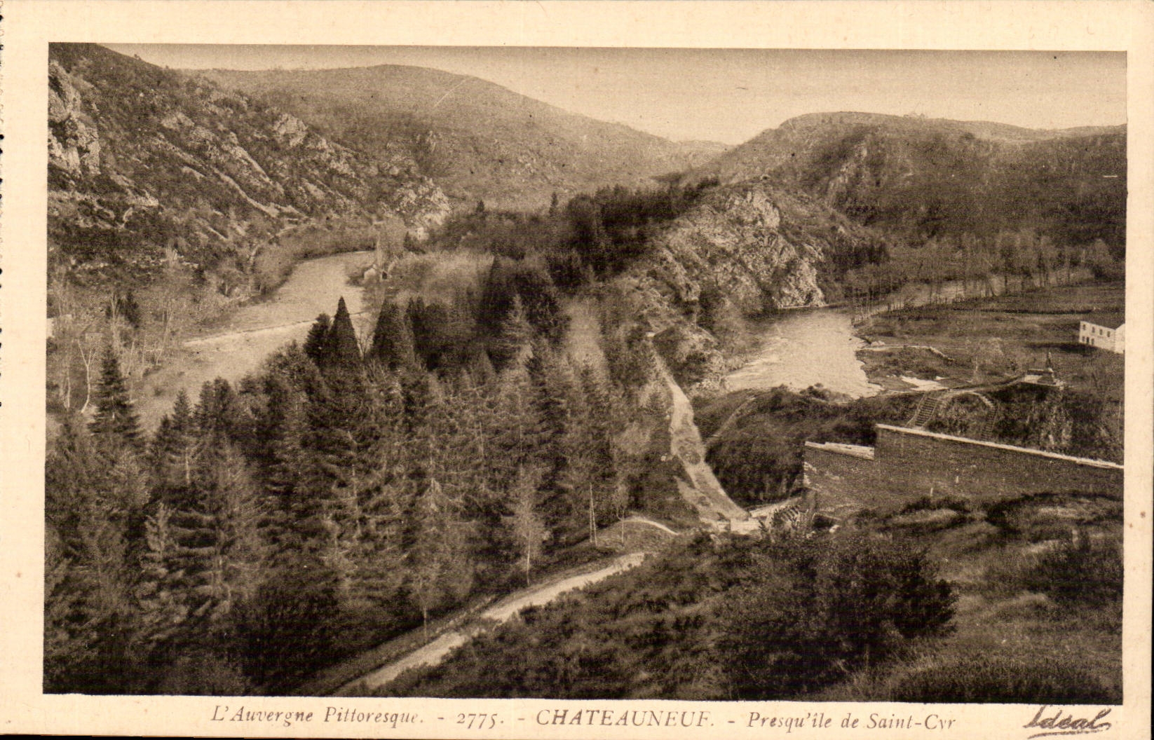 Auvergne - Chateuneuf baths - Almost it of Saint Cyr - CPA