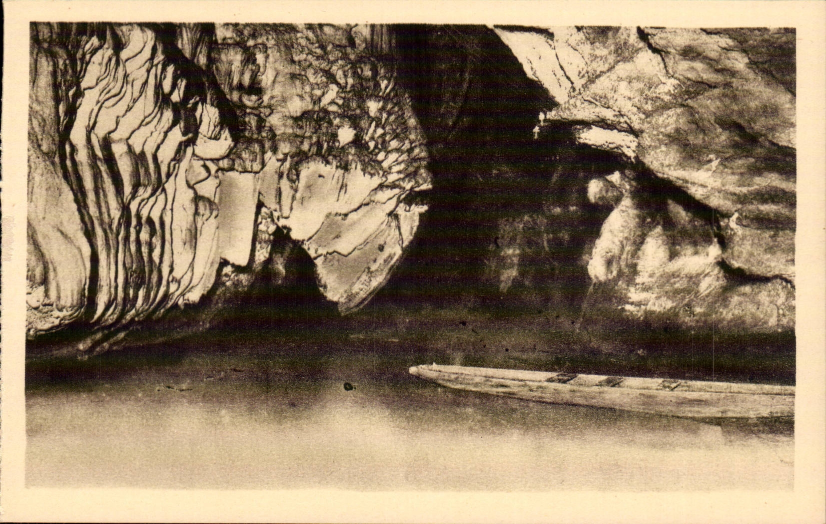 CPA Padirac the whining ones of the lake of the rain