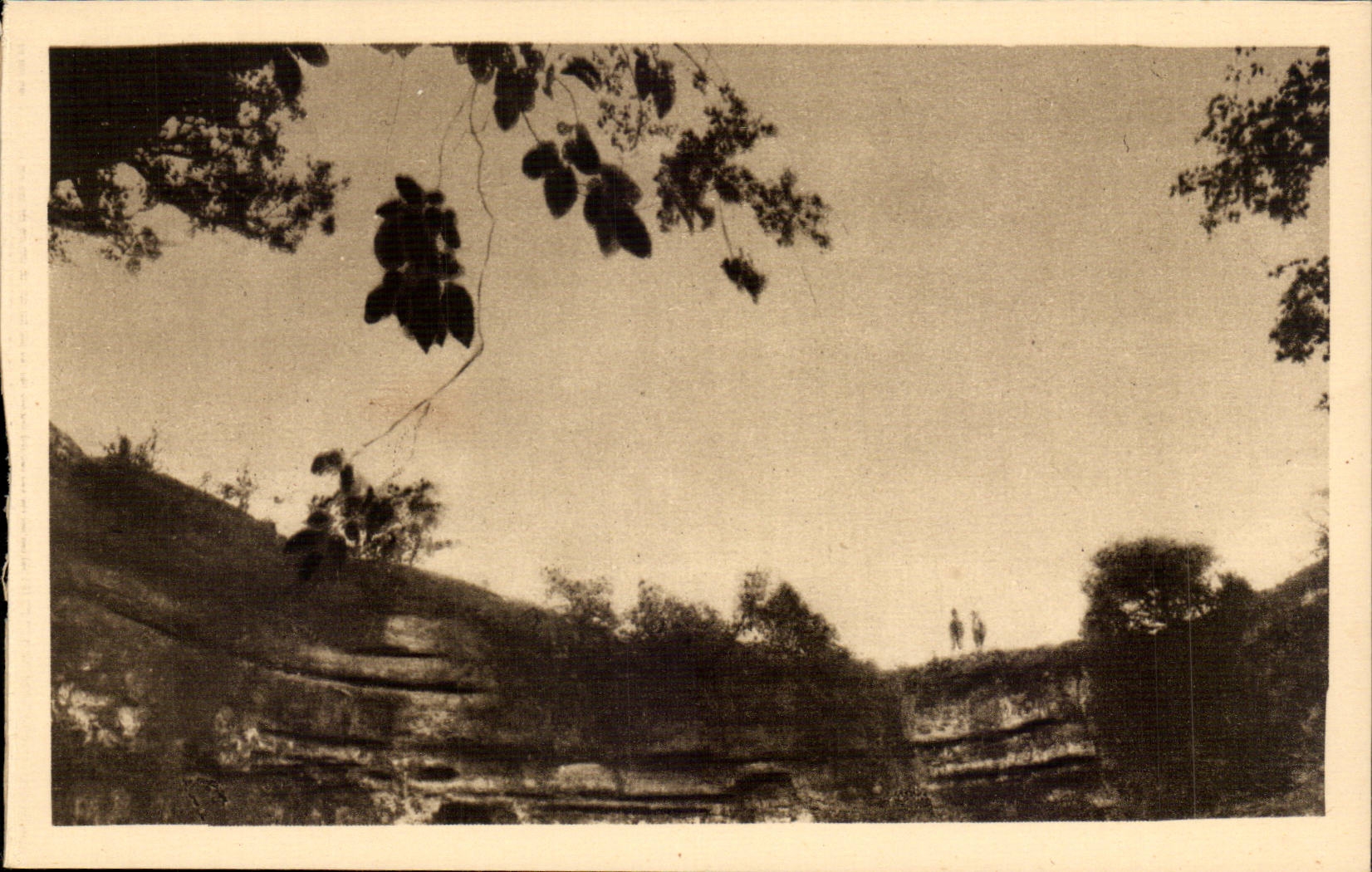 CPA Padirac the opening considering has 15 bills of quantities of depth