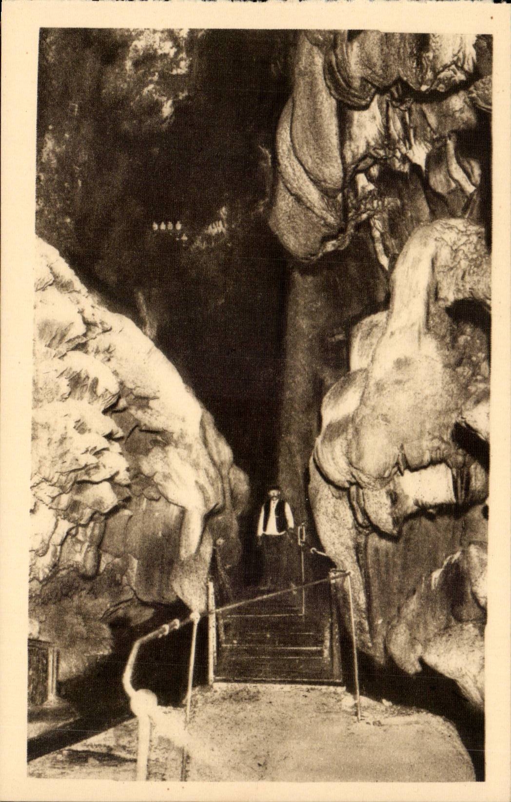 CPA Padirac the step of the crocodile