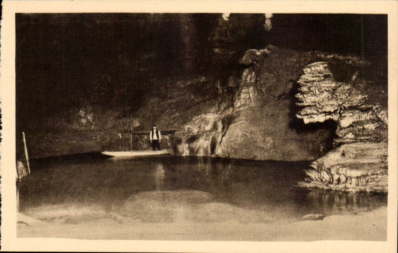 CPA Padirac the suspended lake