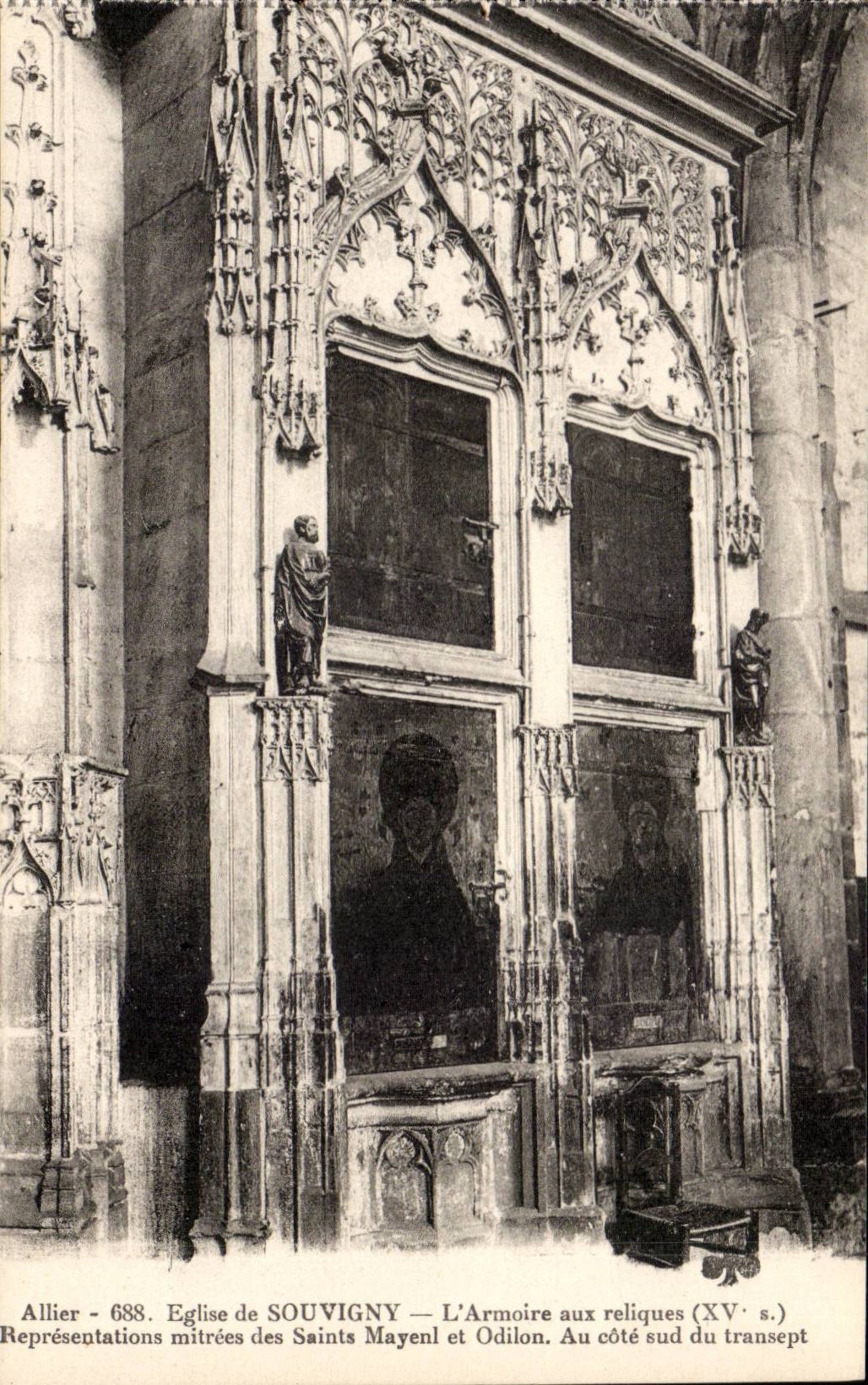 Souvigny CPA Cupboard with the relics Representations of the Saints Mayenl and Odilon At the southern part of the transept