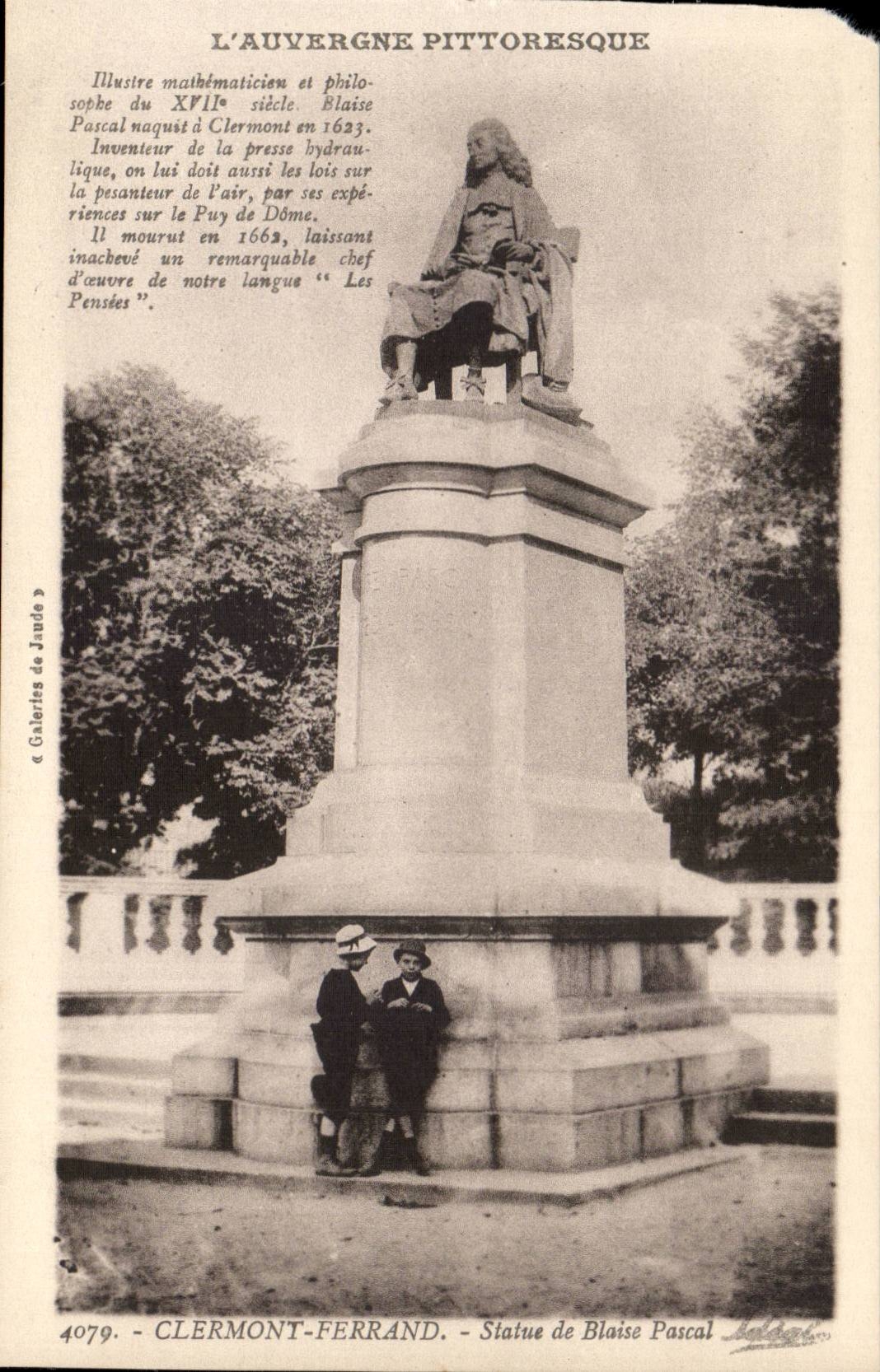 Clermont Ferrand - Statue of Blaise Pascal - child - CPA
