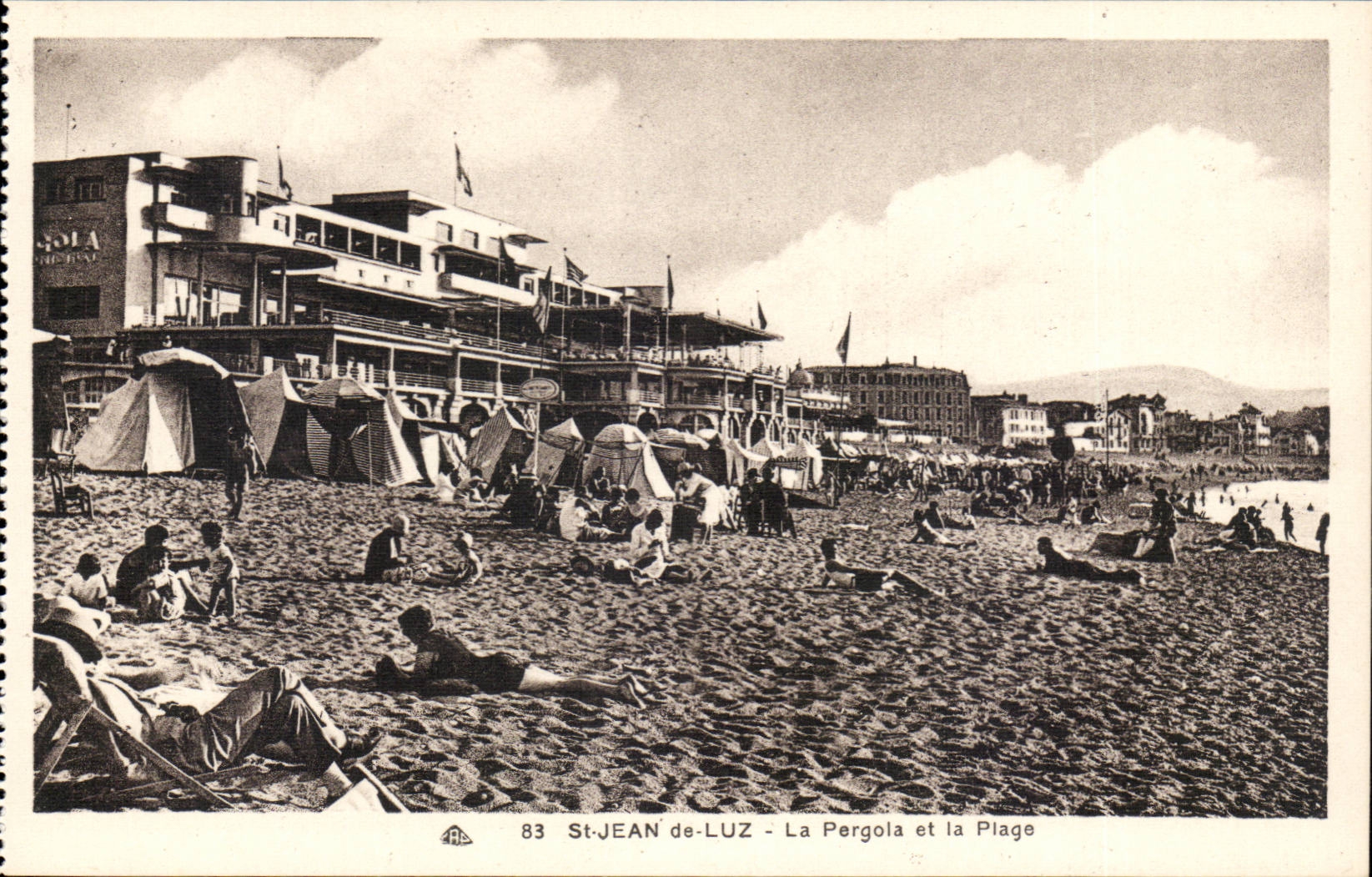 Saint Jean de Luz CPA La Pergola et la plage
