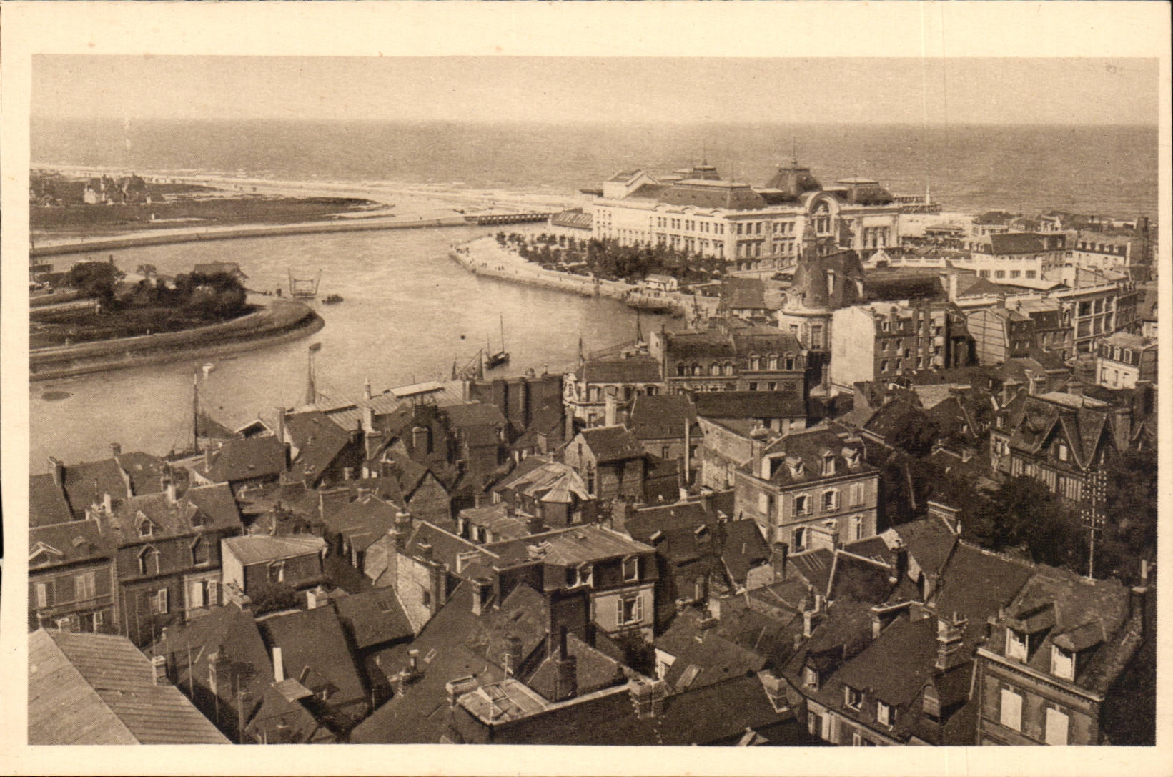 Trouville - the Casino the Mouth of the Drums - CPA