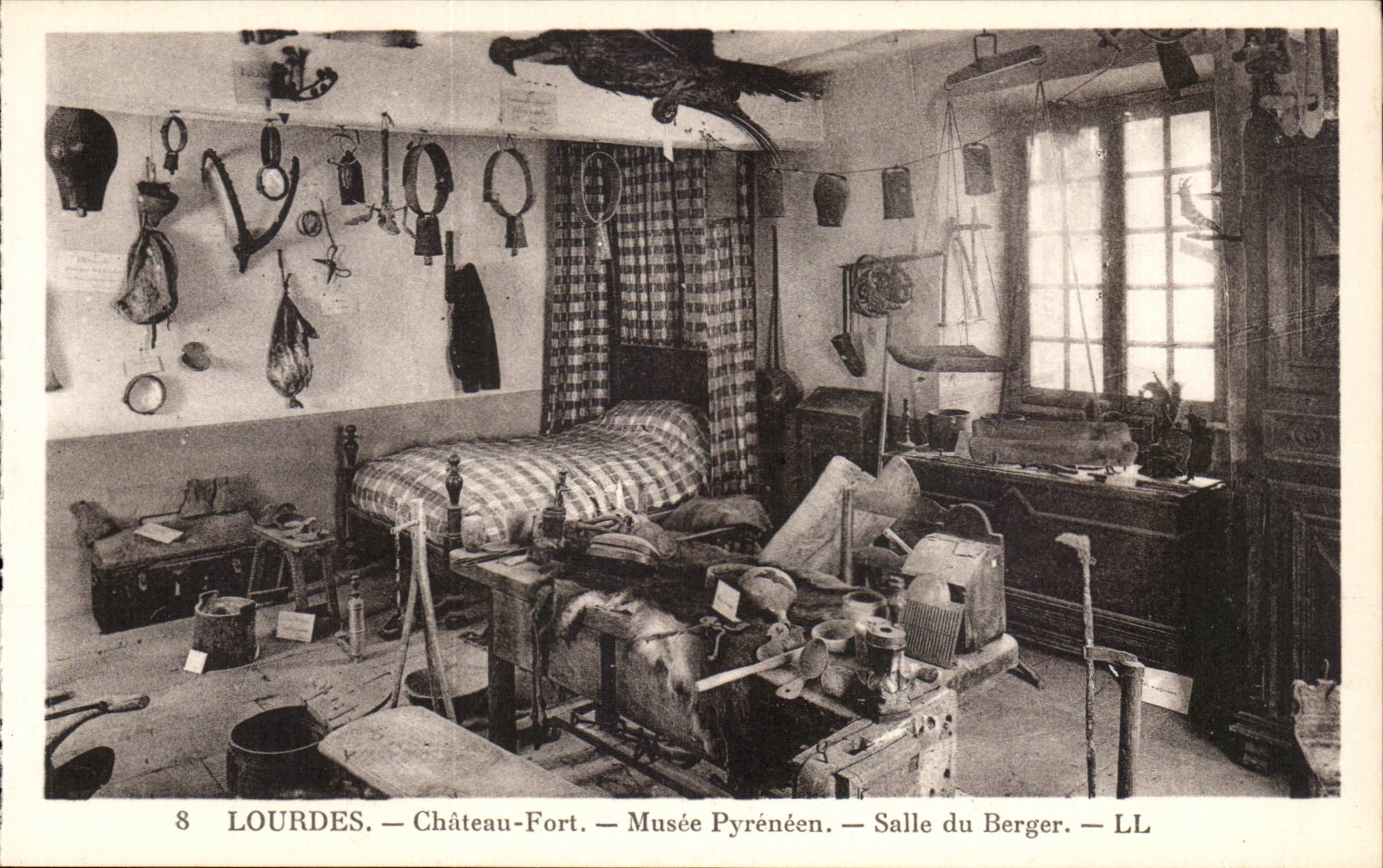 Lourdes - the Castle Fort - Room of the shepherd - Pyrenean Museum - CPA