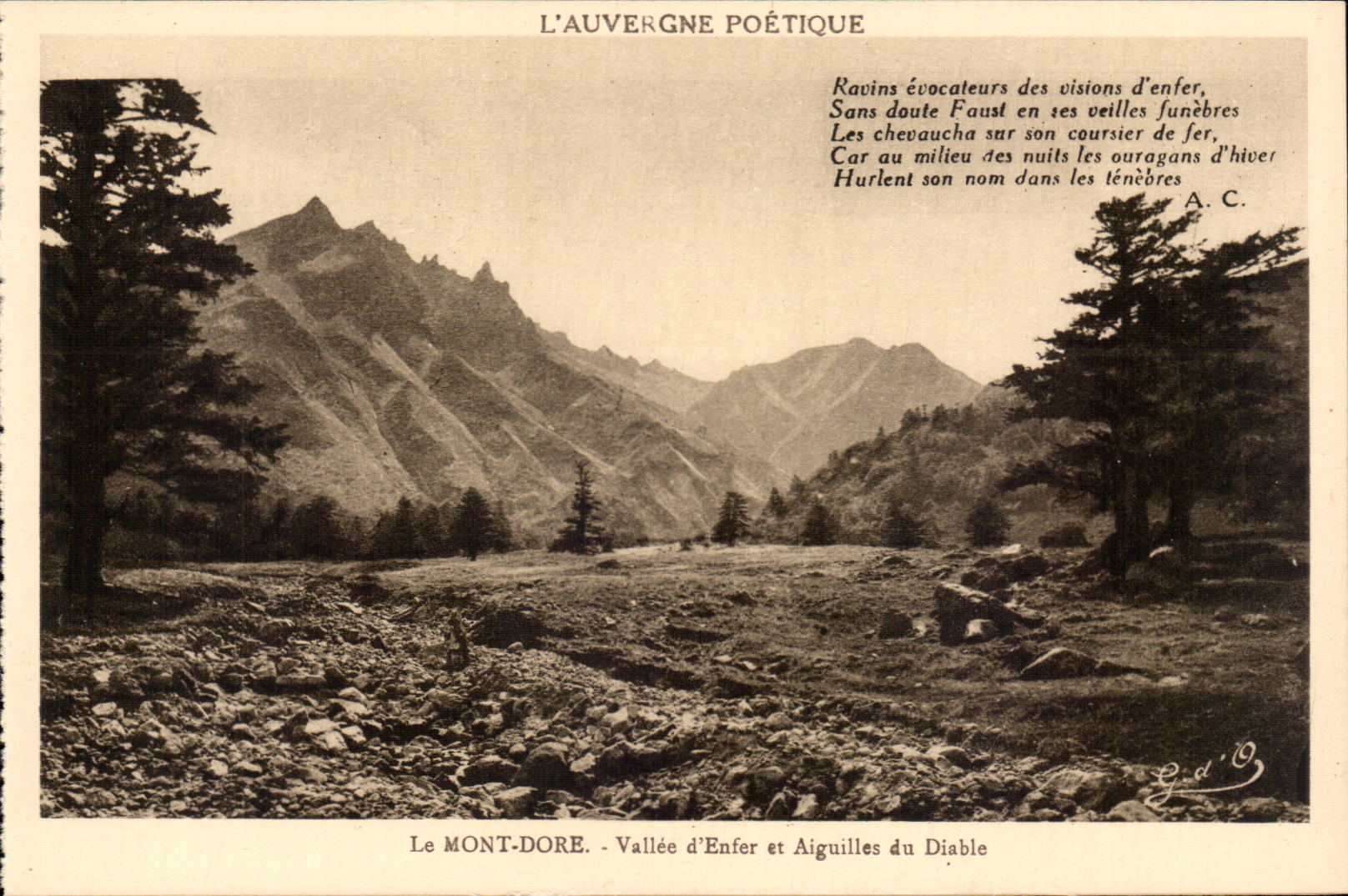 Auvergne CPA the mount Gilds Valley of hell and needles of the devil