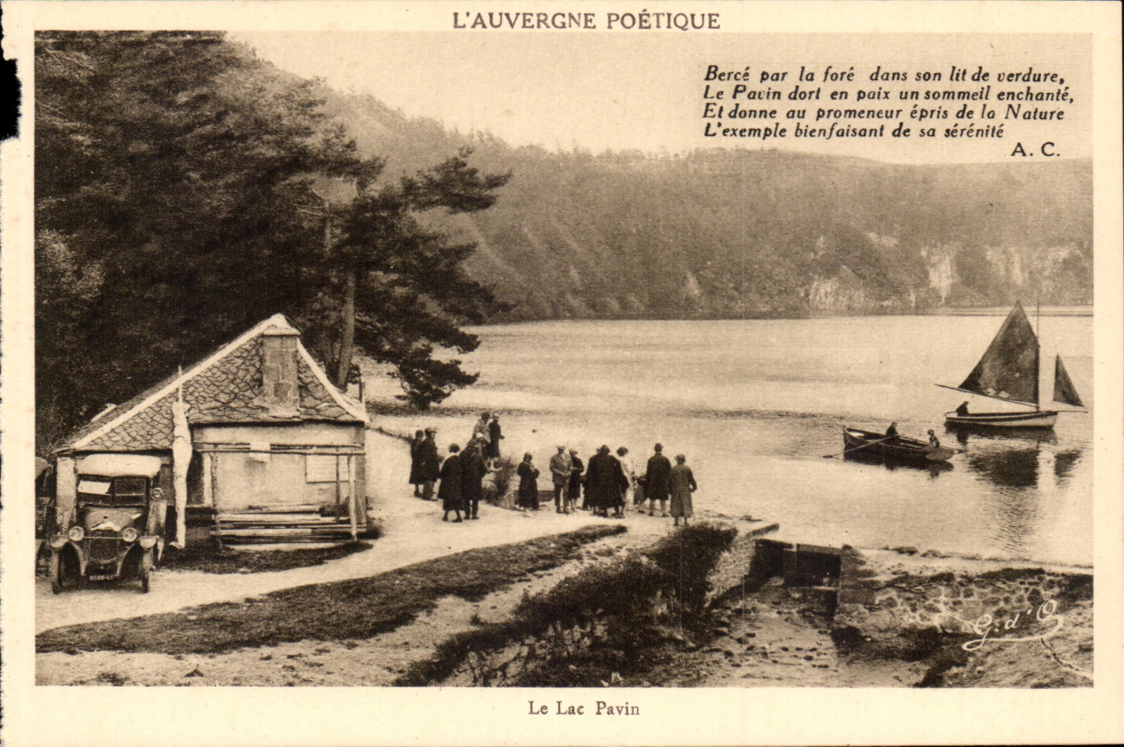 Auvergne CPA the lake Pavin