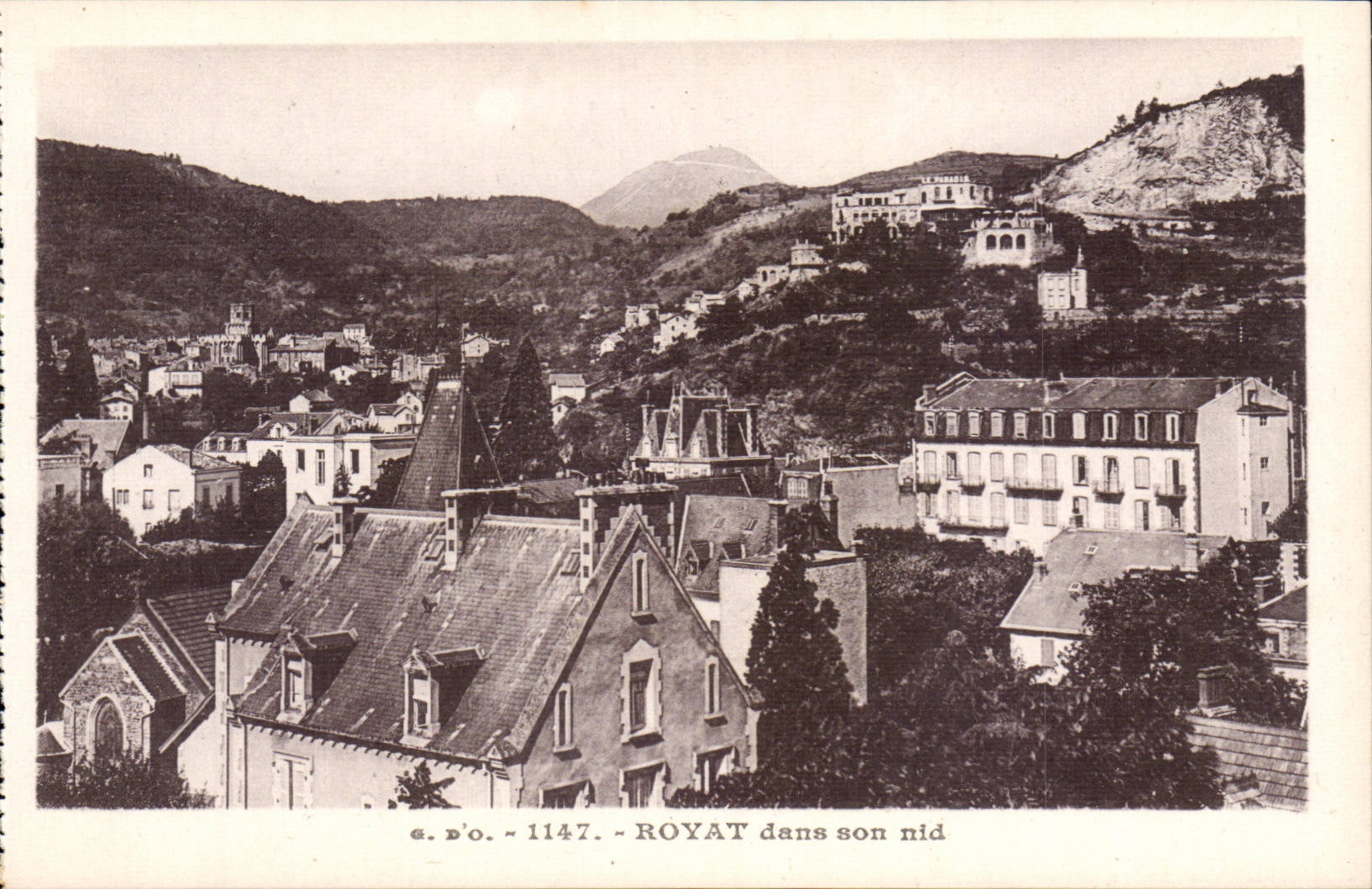 Royat CPA In its nest