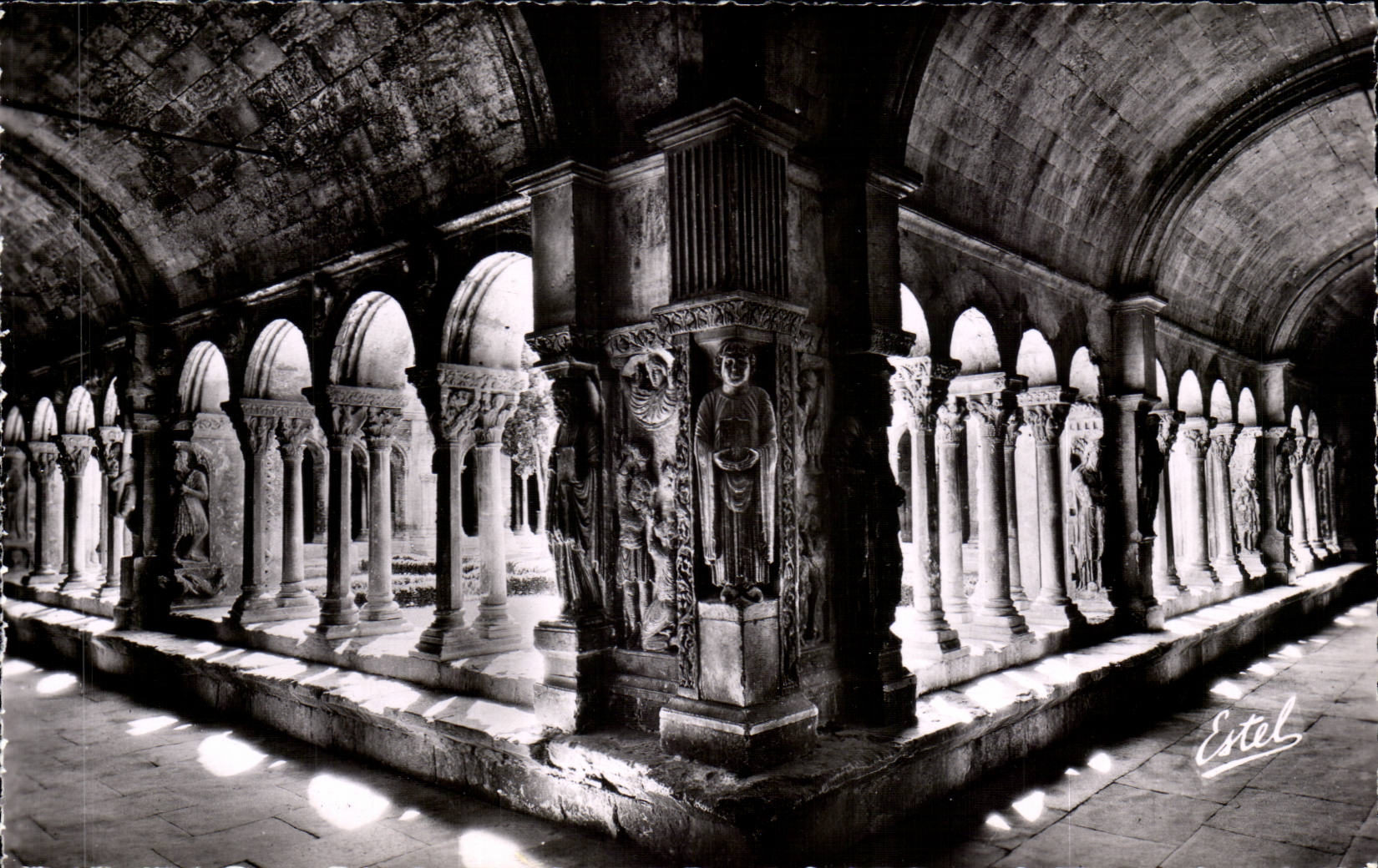 CPSM Arles Galerien der Kloster Str Trophime (12)