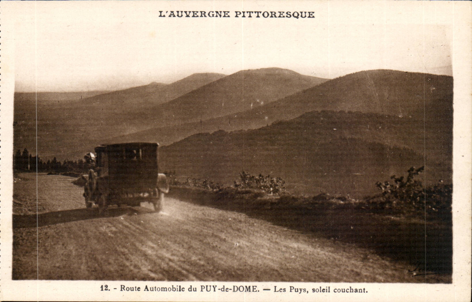 Route Aotomobile de Puy de Dome - Puys - setting sun - Picturesque Auvergne - CPA