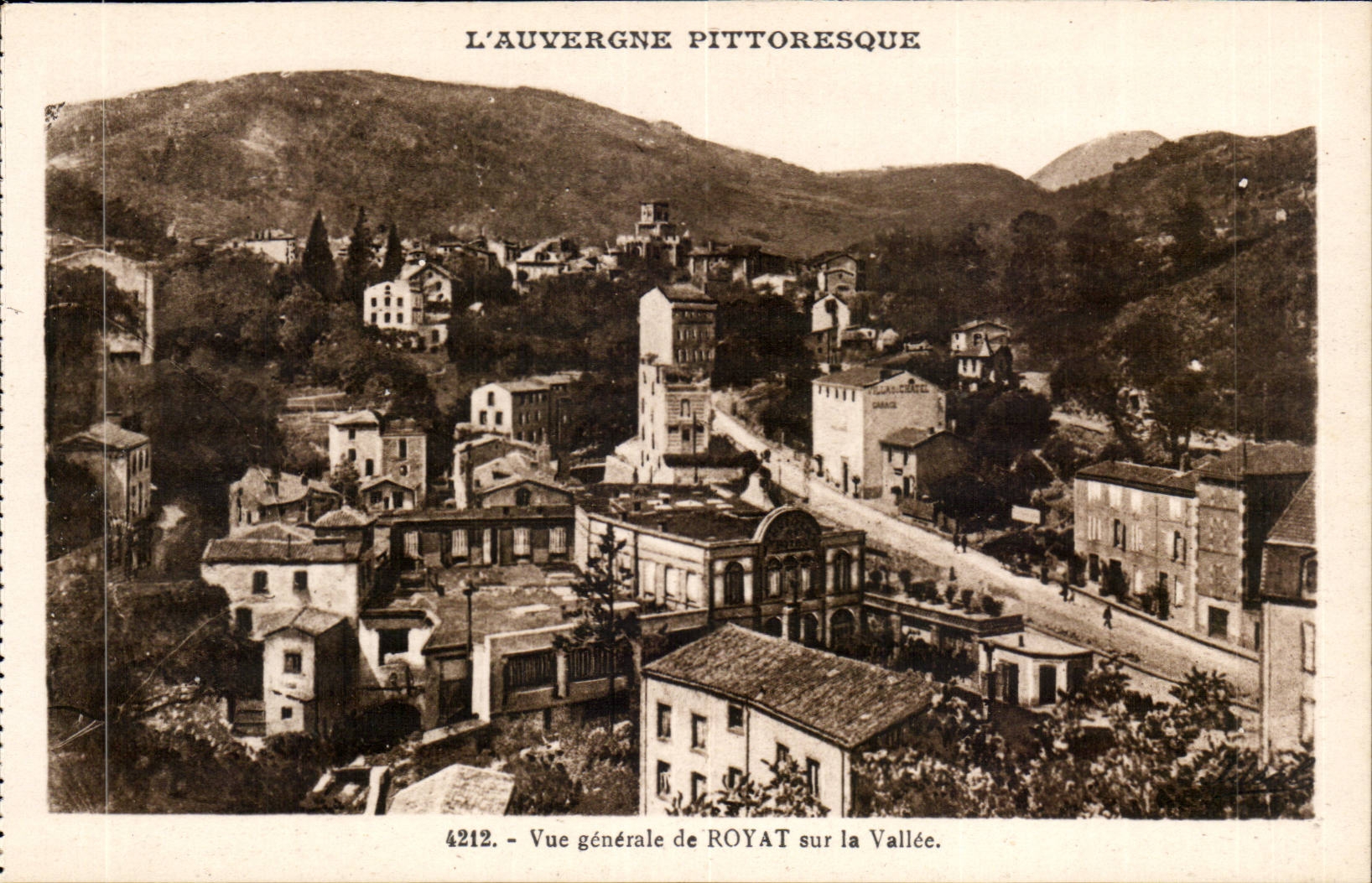 Royat les Bains - View on the Valley - CPA