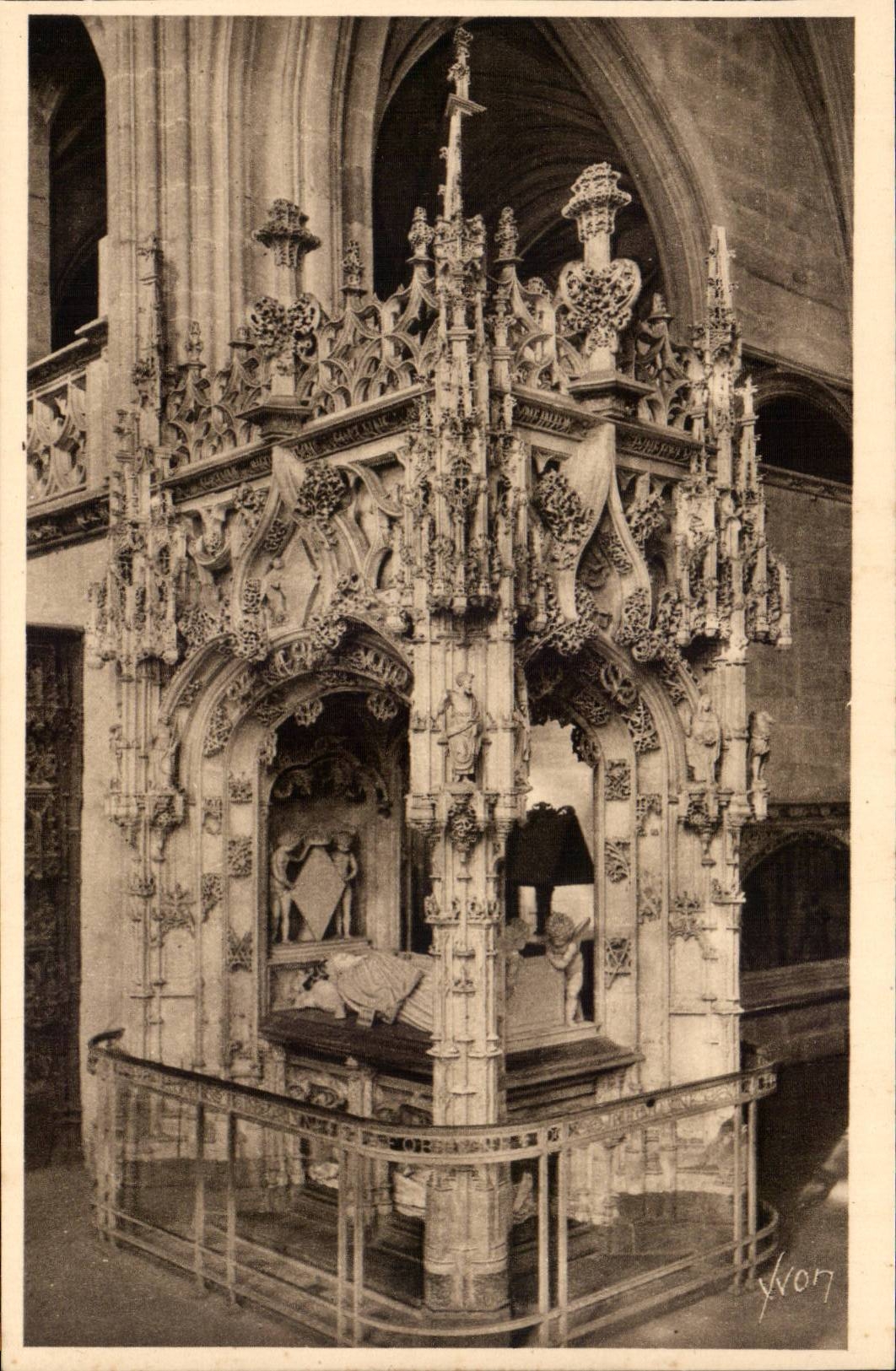 Borough - Church of Husks - Mausoleum of Marguerite of Austriche - CPA