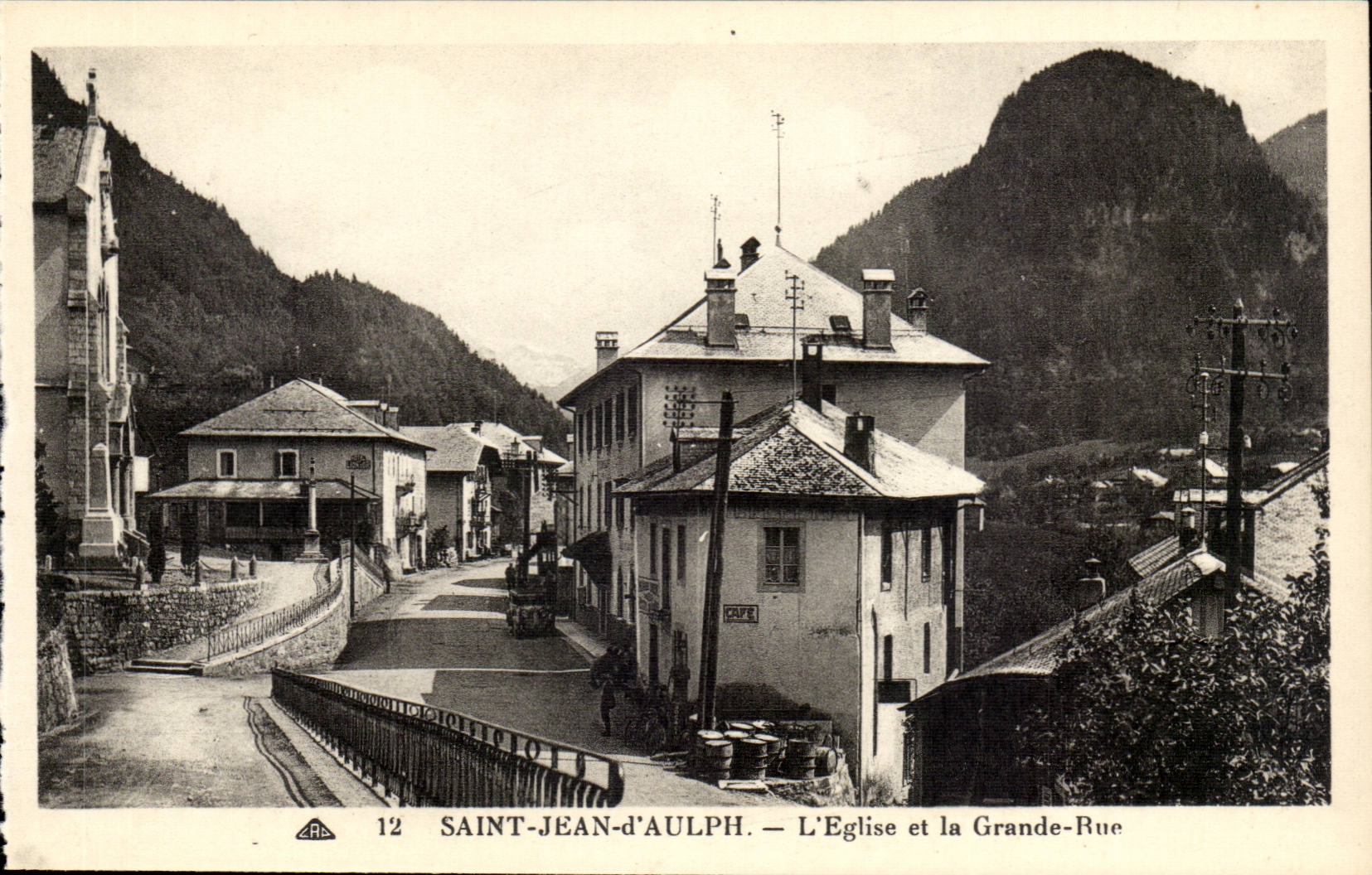 Saint Jean d' Aulph - the Church and Main street - CPA