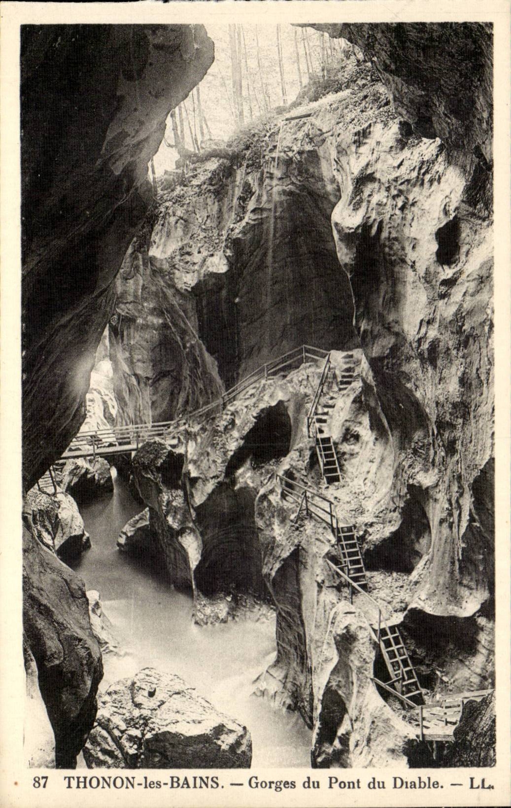 Thonon les Bains - Falls of the Bridge of the Devil - CPA