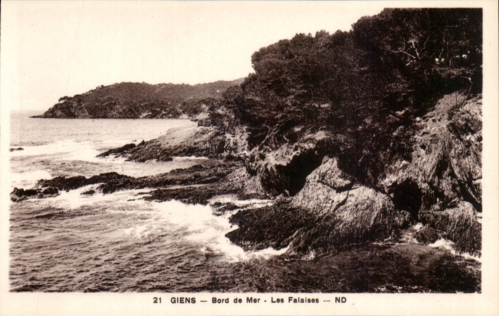 Giens - Bord de Mer - Les Falaises - CPA