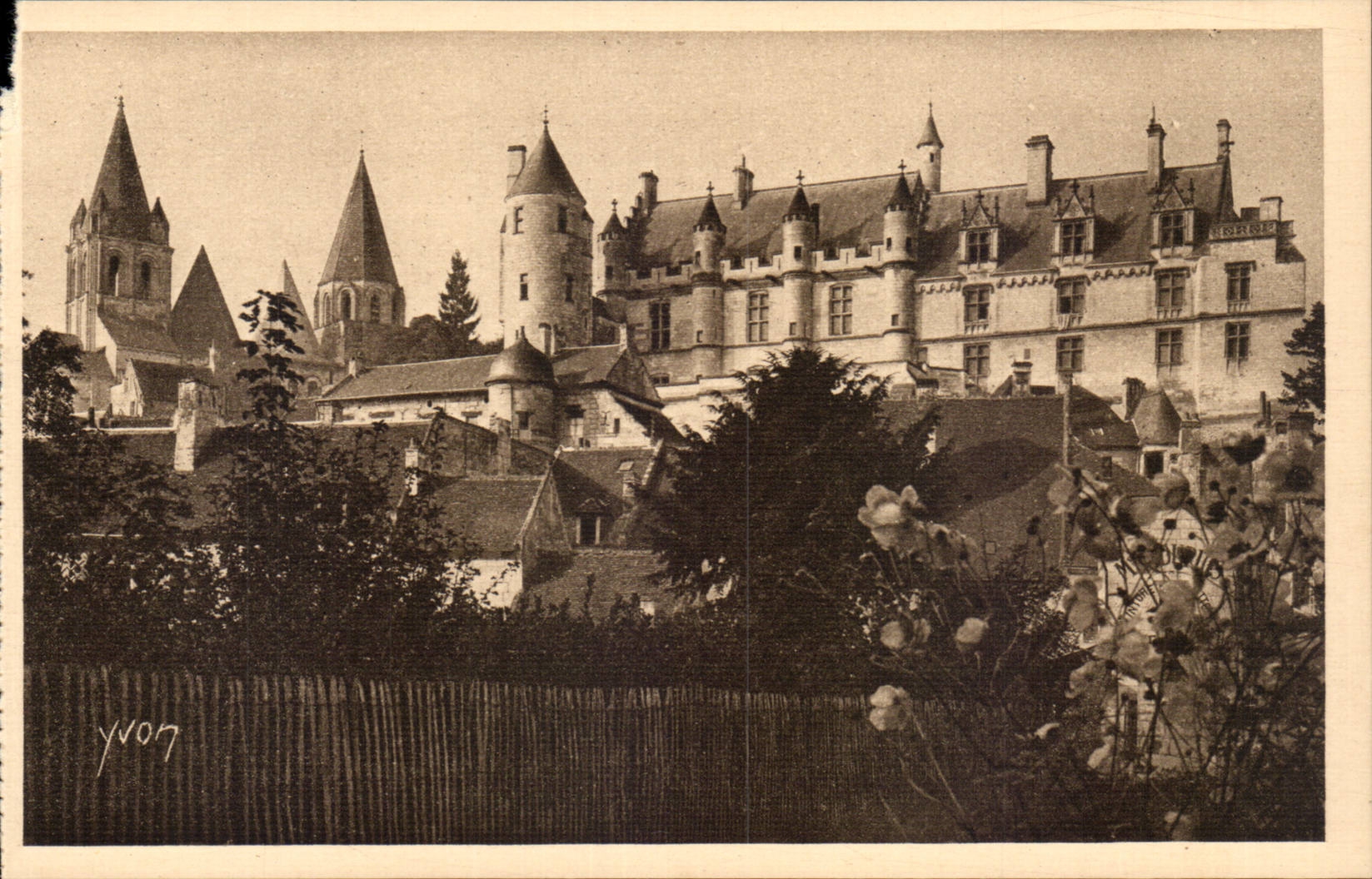 CPA Castle of Loaches