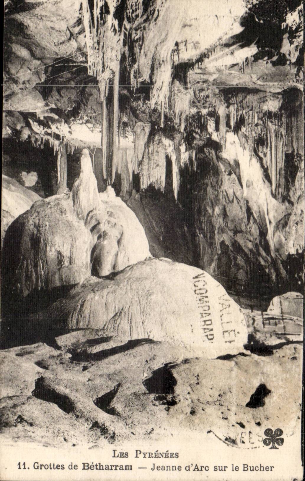 The Pyrenees - Gotte de Betharram Jeanne of arc on the Log - CPA