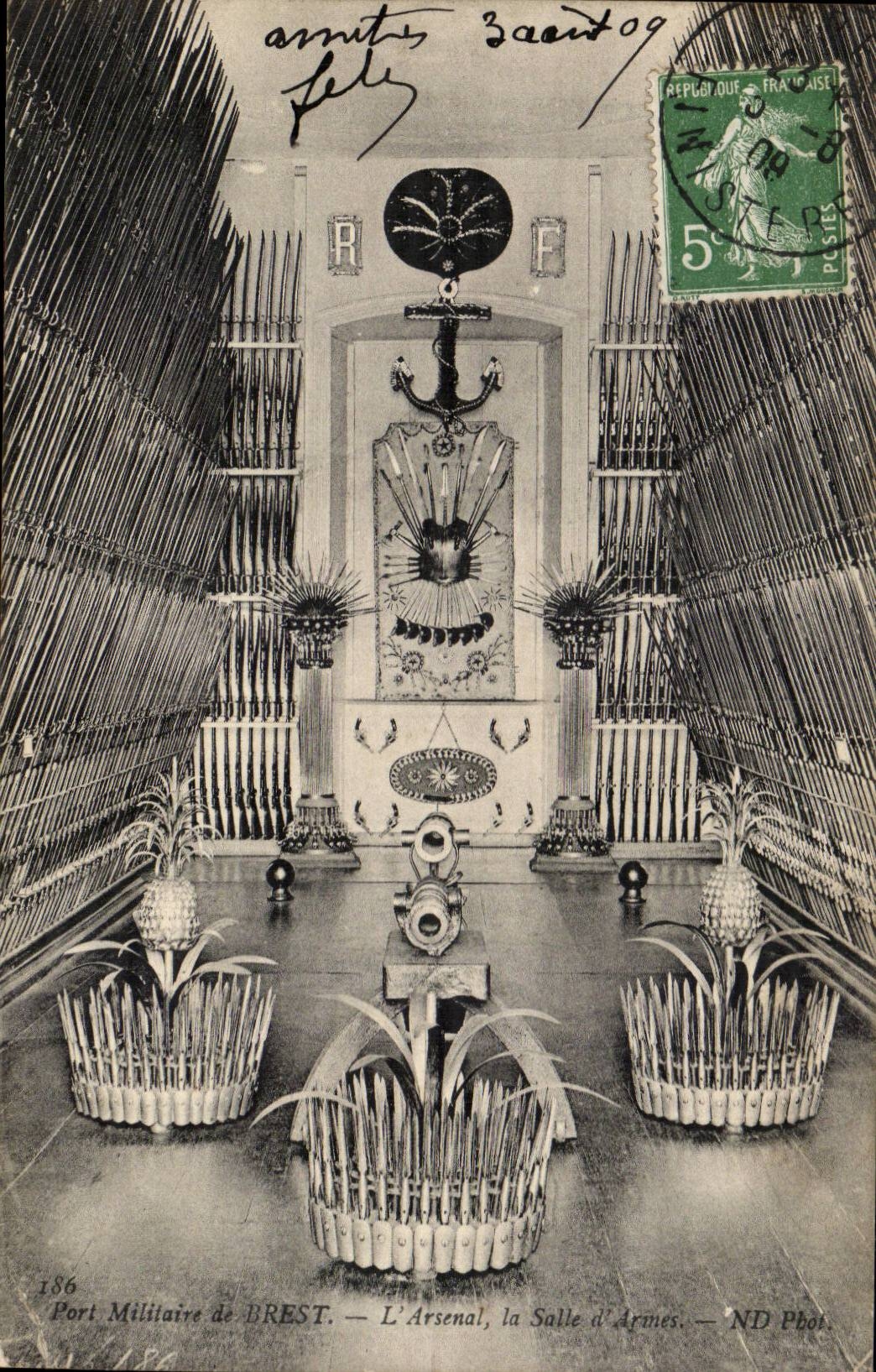 Brest - Port Militaire - L'Arsenal - Salle des Armes - CPA 
