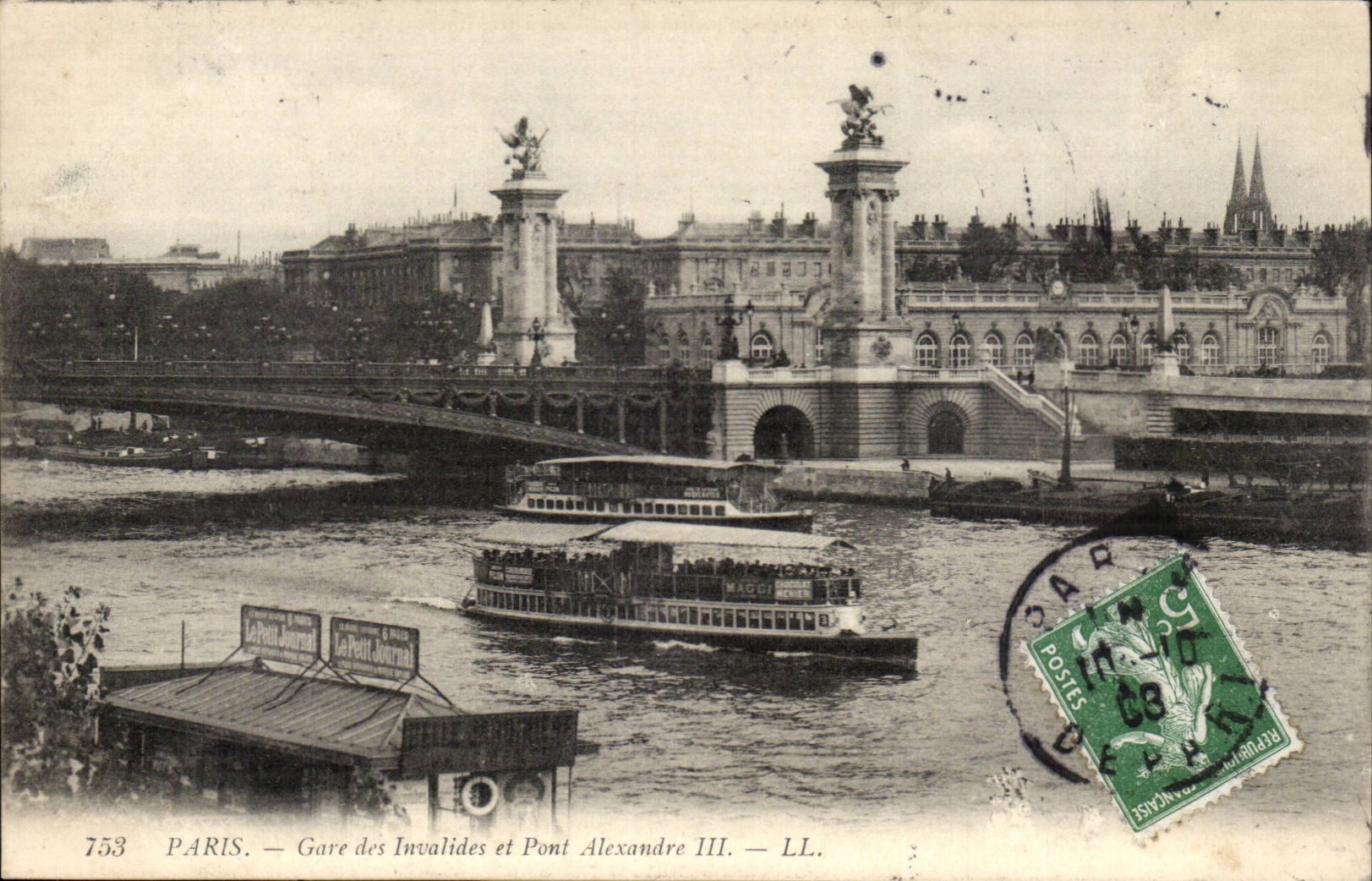 Paris - 7 Station of Invalides and Bridge Alexandre III CPA