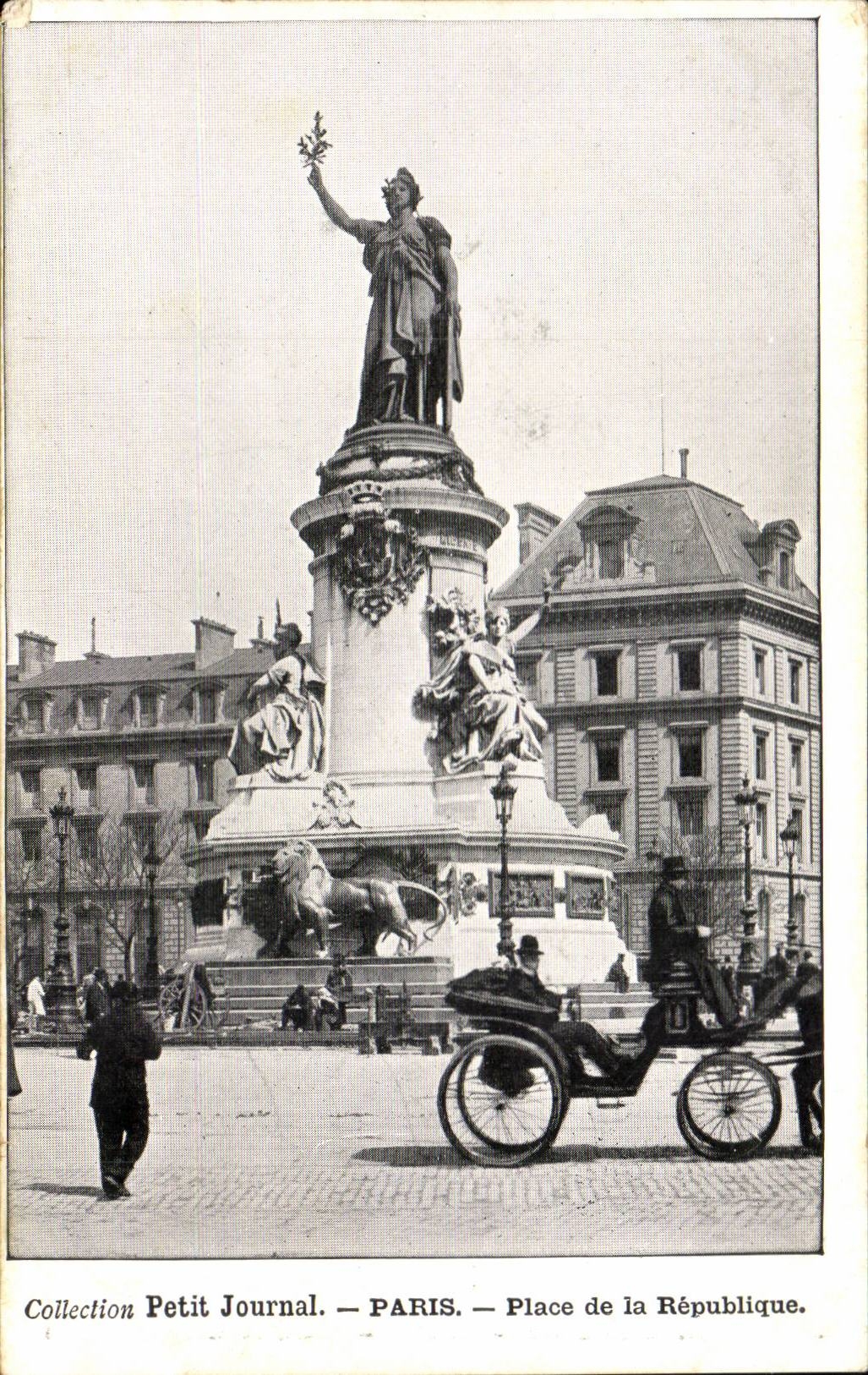 Paris - 11 - Collection Small Newspaper - Place of the Republic - CPA