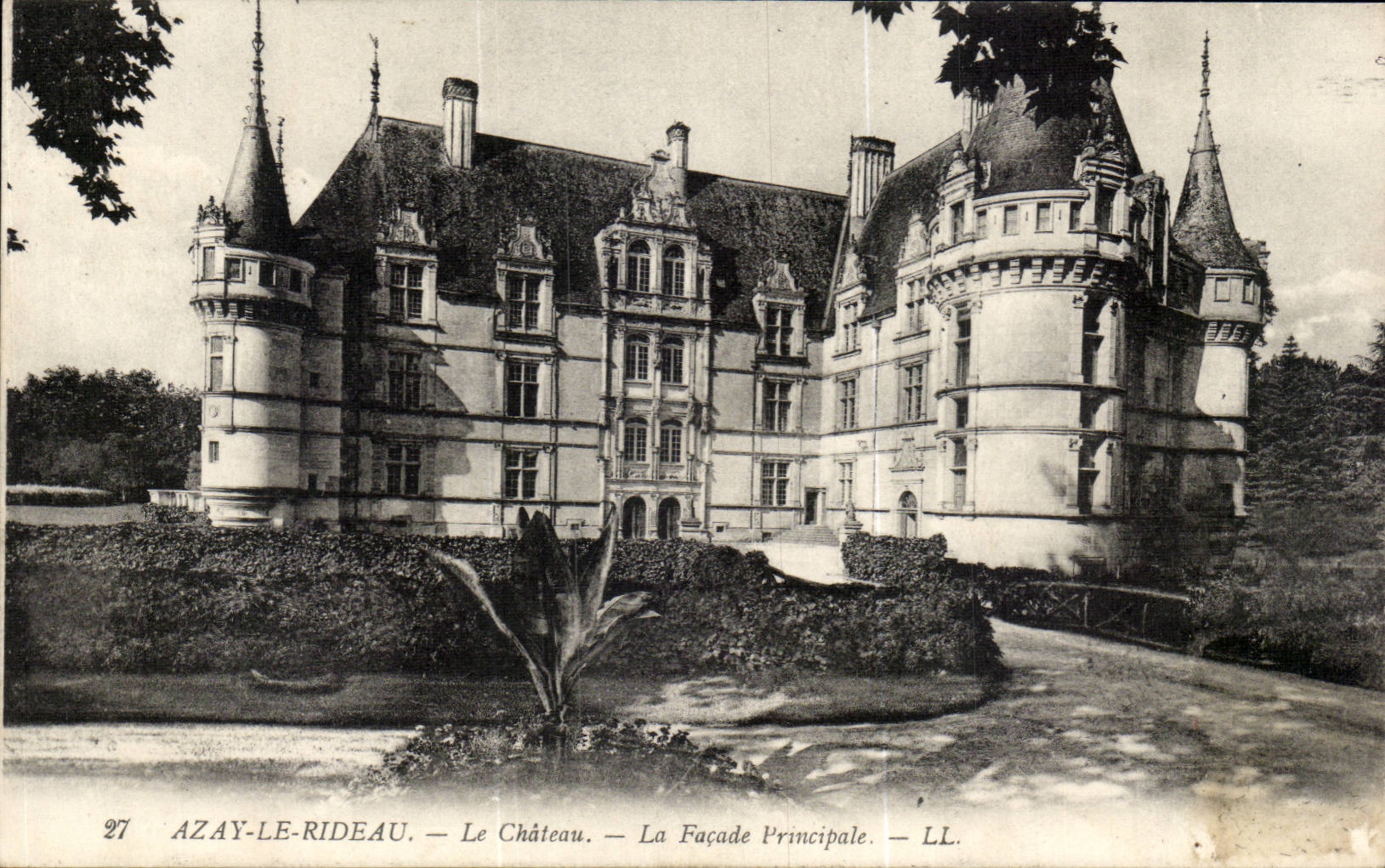 Azay le Rideau - Le Chateau CPA 