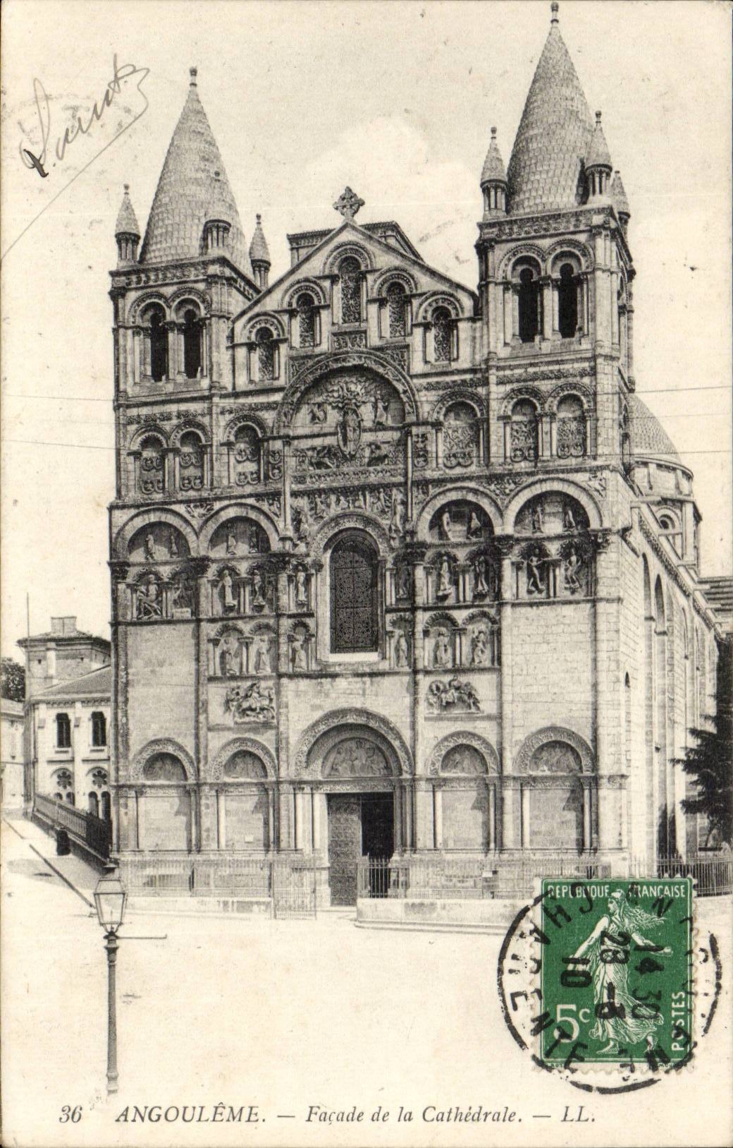 Angouleme - La Cathedrale - CPA 