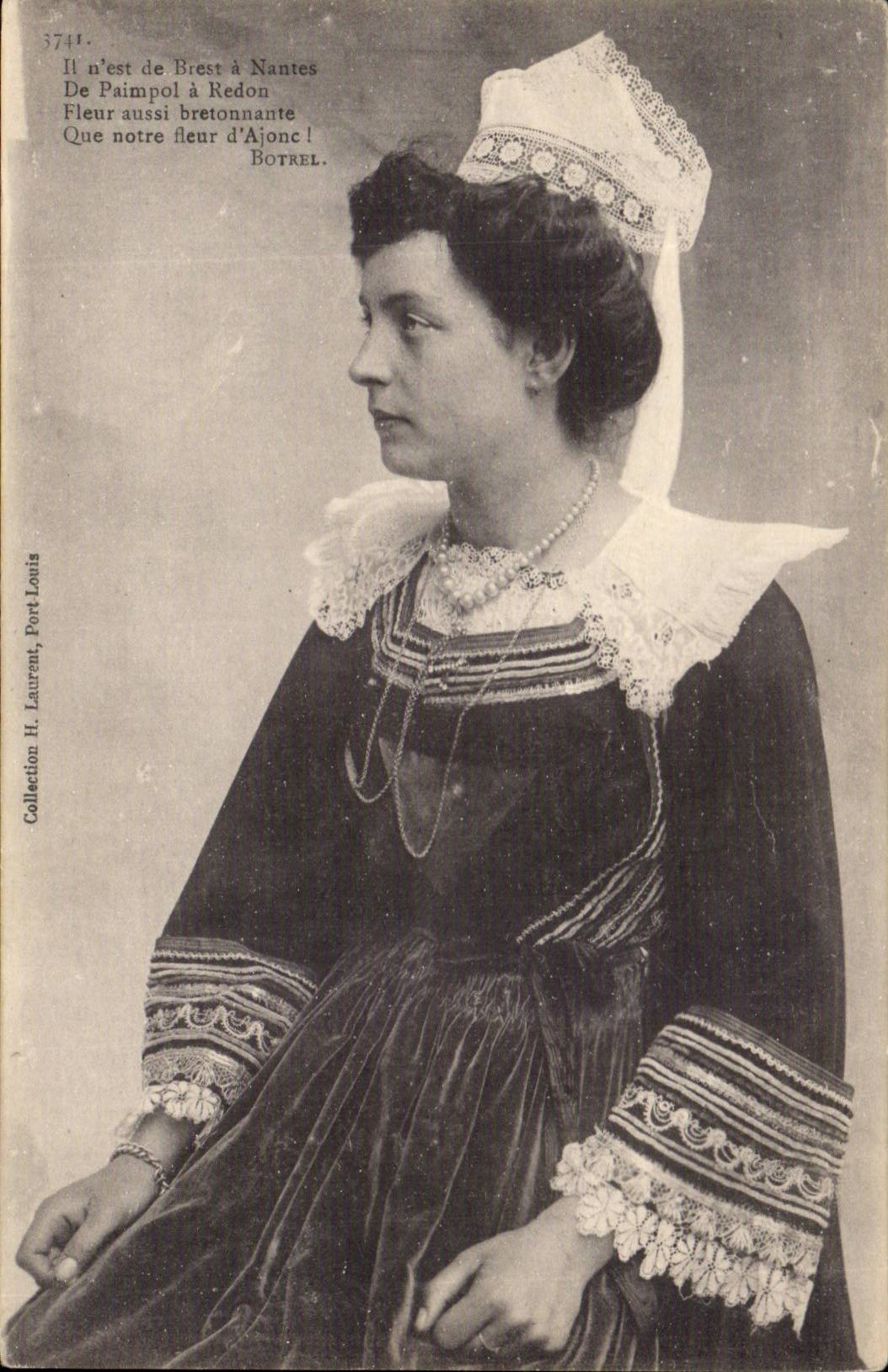 Folklore - Costumes - It is not of Brest has Nantes - Botrel - CPA