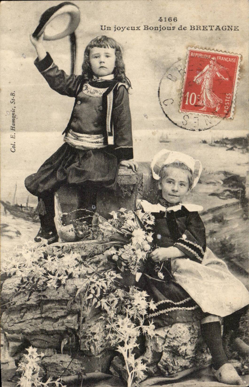 Folklore - Costumes - Merry Hello of Brittany - Children CPA