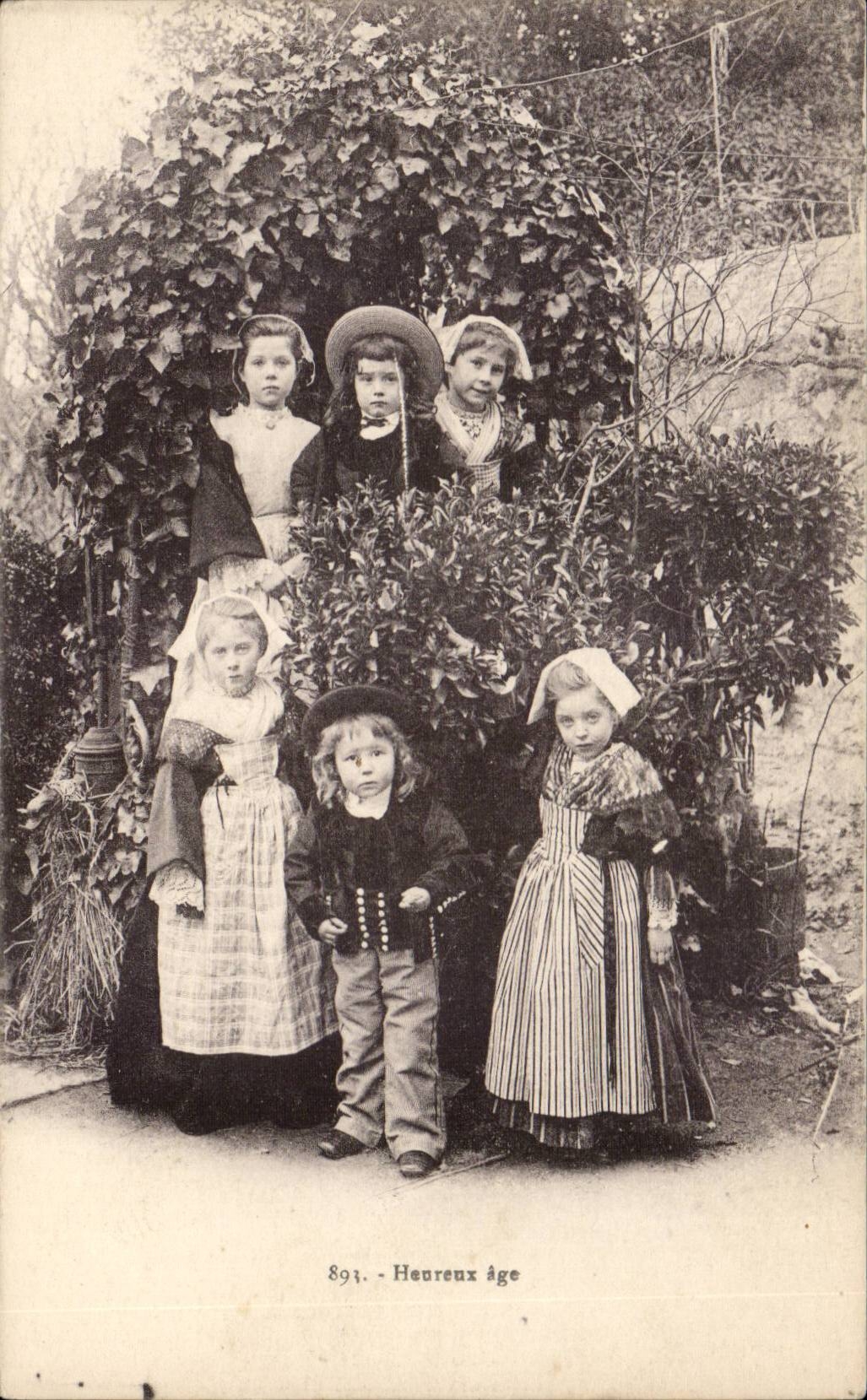 Folklore - Costumes - Happy Old - CPA