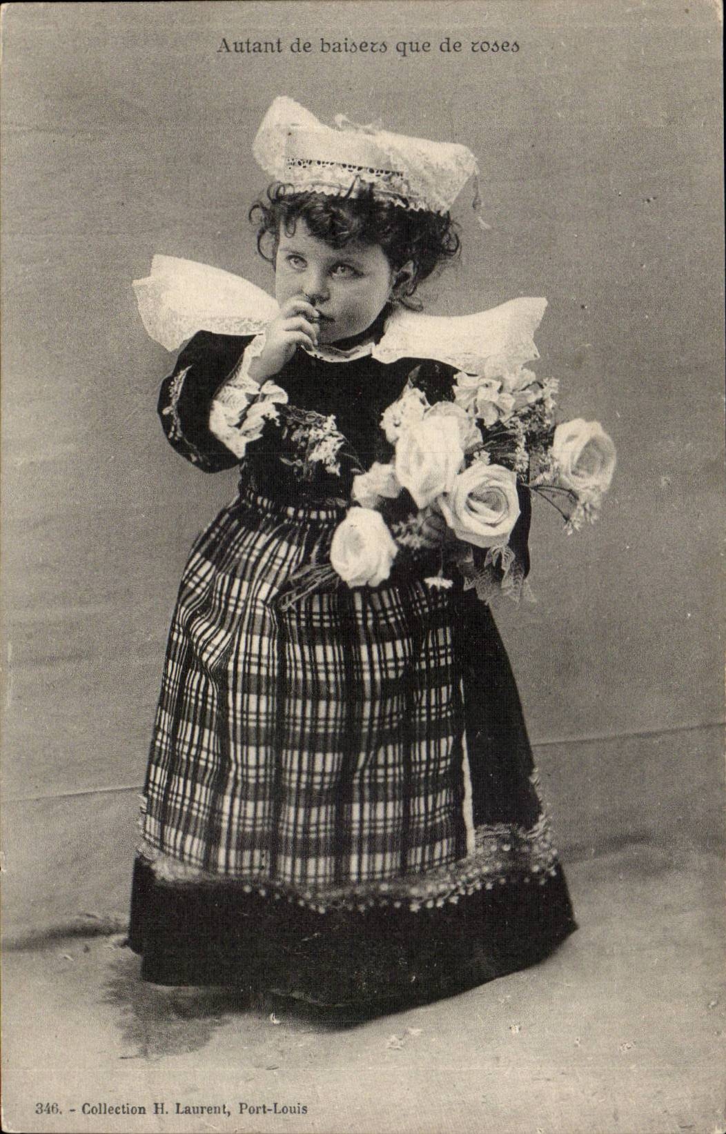 CPA As many kisses as of pinks (folklore costume child)