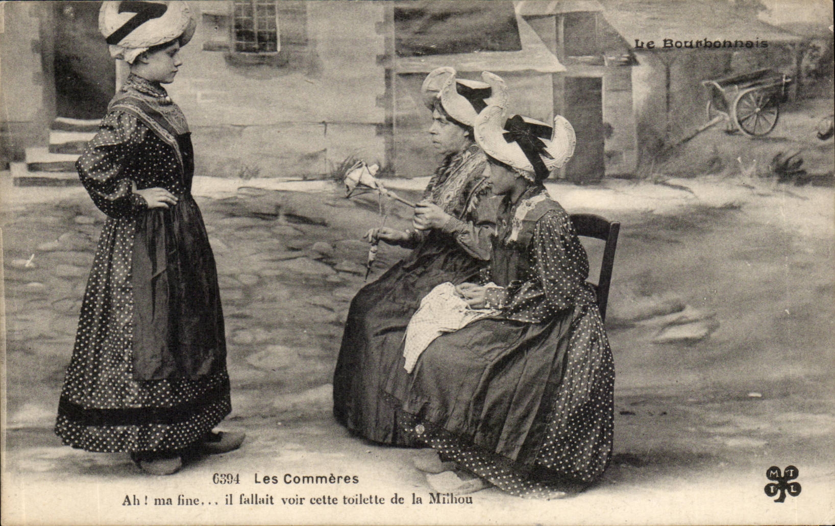 CPA Bourbonnais the Gossips (folklore costume)