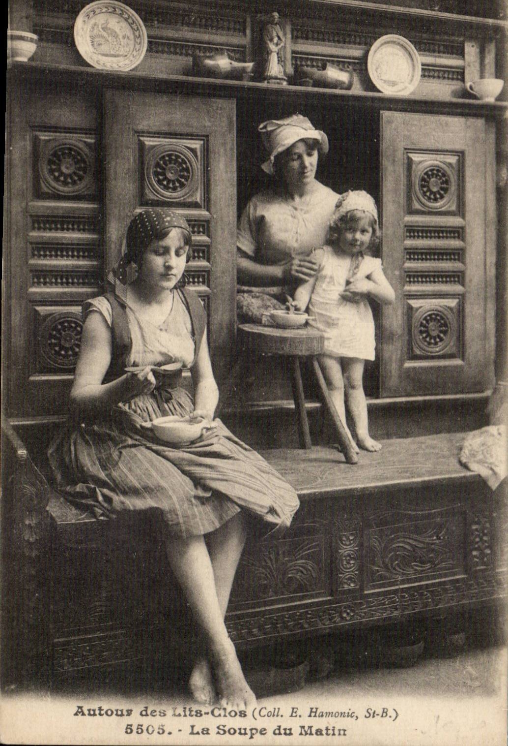 Folklore - Costumes - Brittany - closed Beds the Soup of the Morning - Children - - CPA