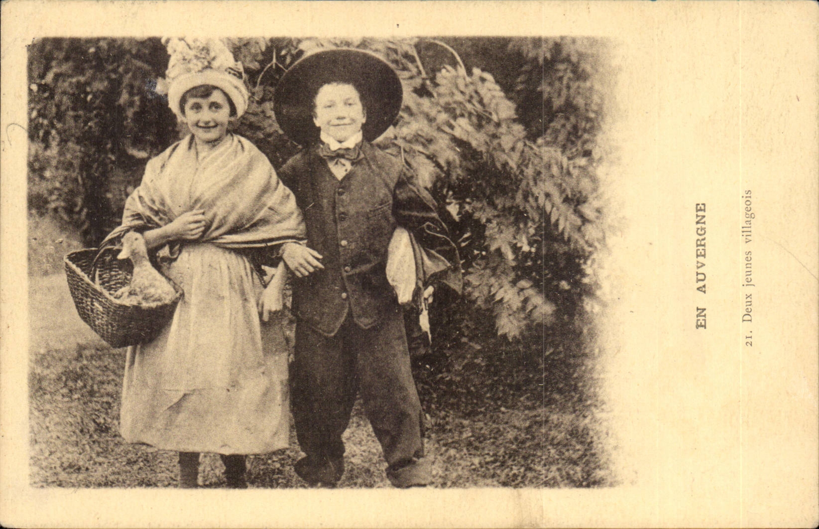 Auvergne - Two Young Villagers Duck Duck CPA