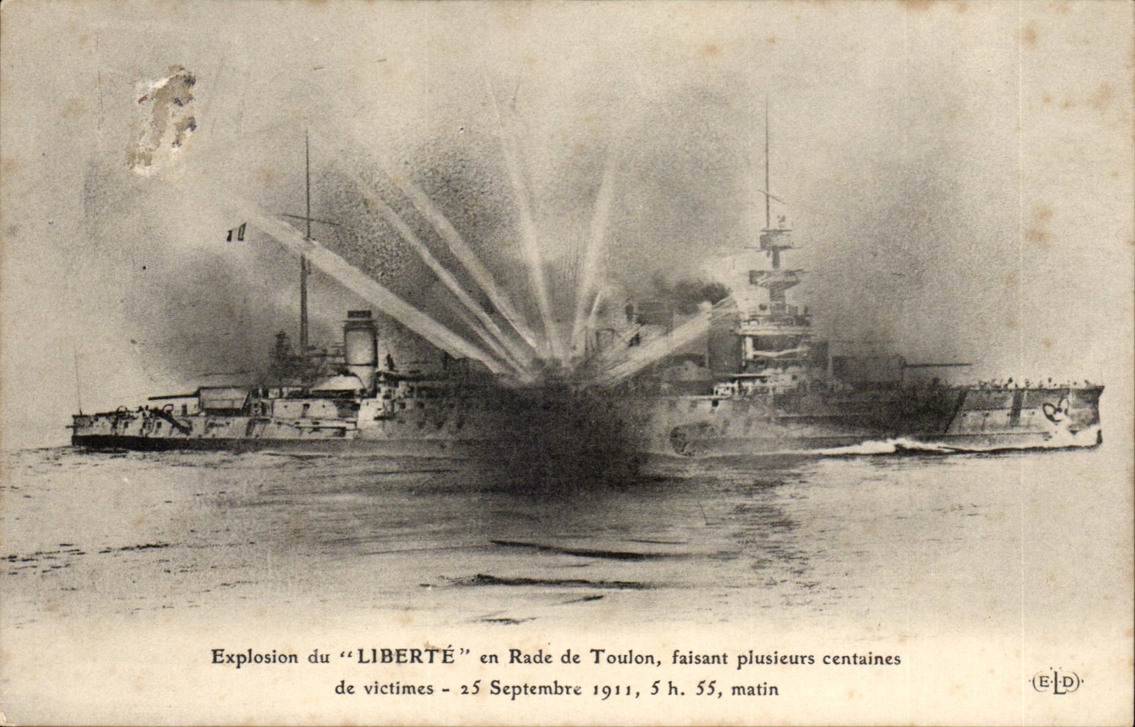 Steamers - Steamer - Boat - Explosion of Freedom in roads of Toulon - 1911 CPA
