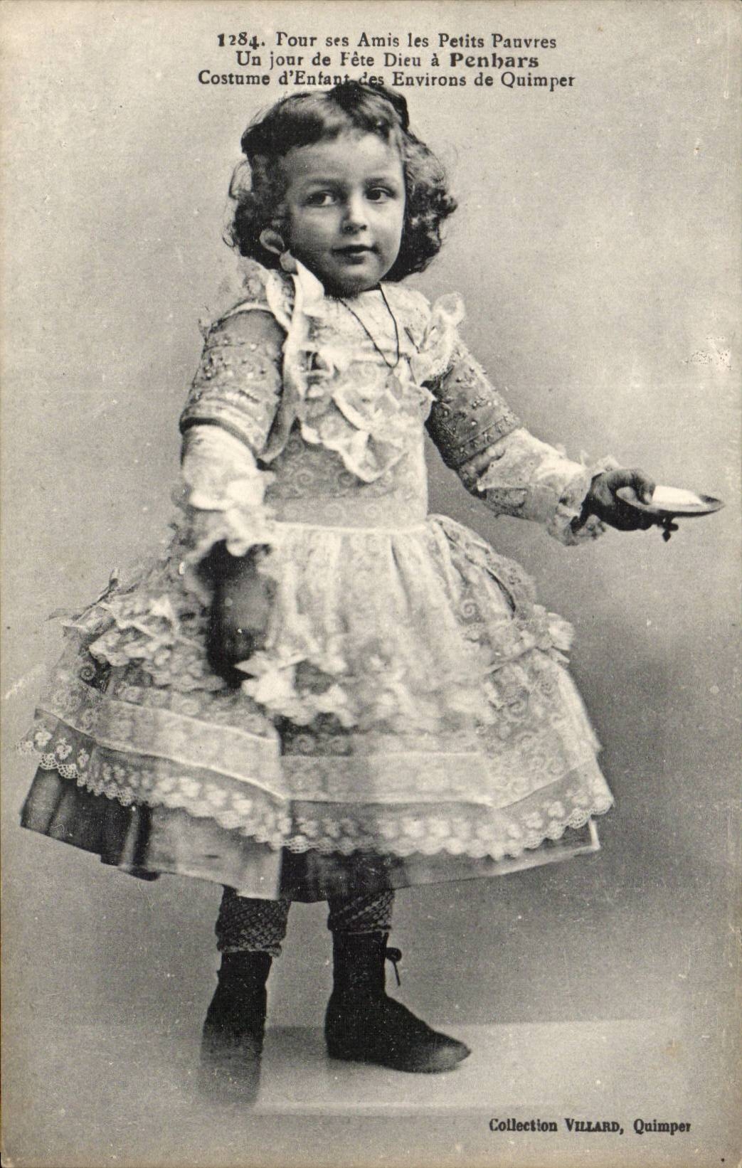 Quimper - Penhars Folklore - Costumes - Child - Adorable Girl Child with curly to hate - CPA