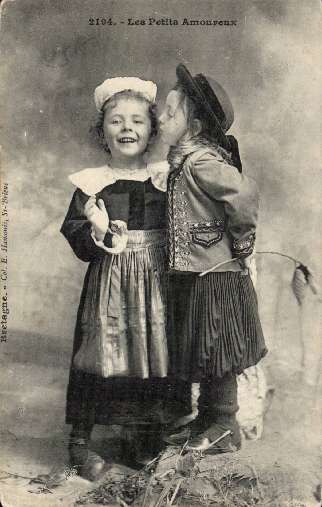 Fantasy - the Small In love ones - Children - Adorable Children - CPA