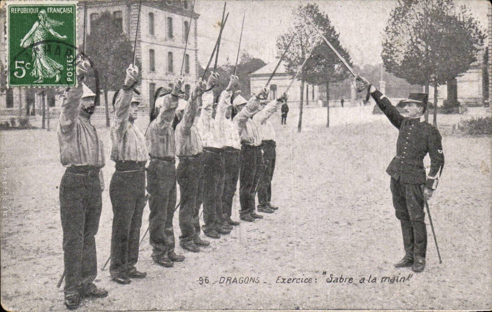 Militaria - Dragons - Sabers with the Hand - Exercise - sword CPA