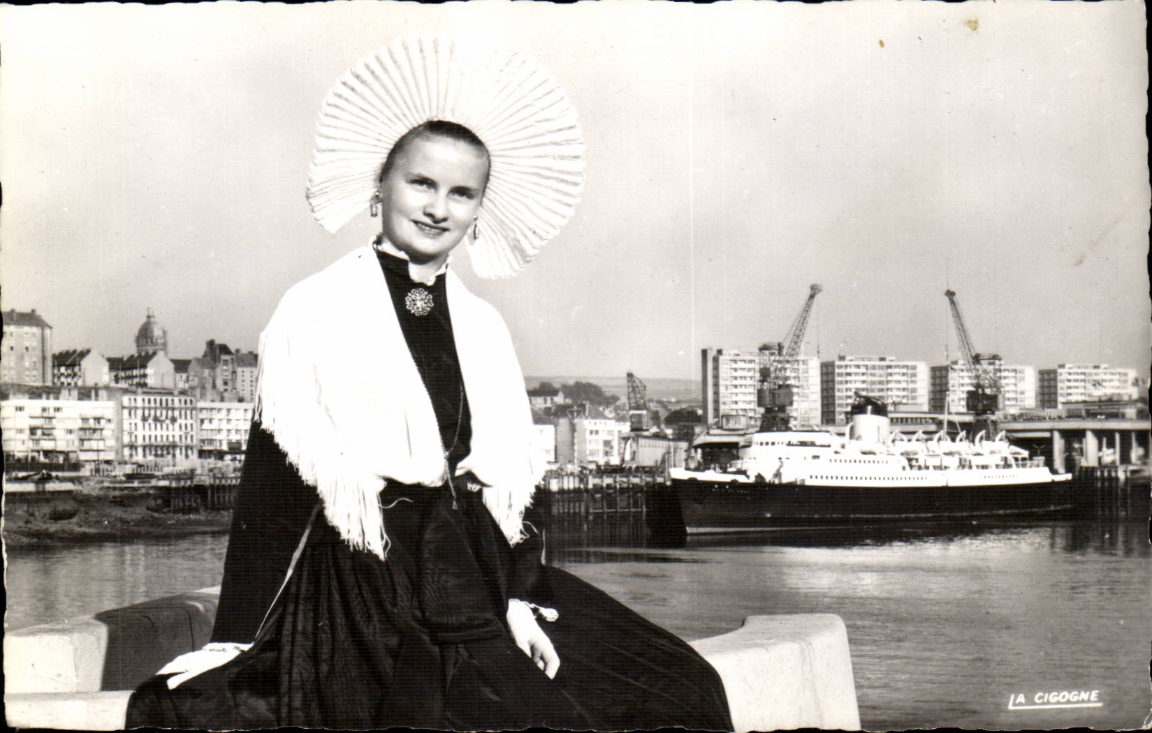 Boulogne on Sea - Young person Boulonnaise dand Ladies of the Navy - Folklore - Costumes - Cap CPA