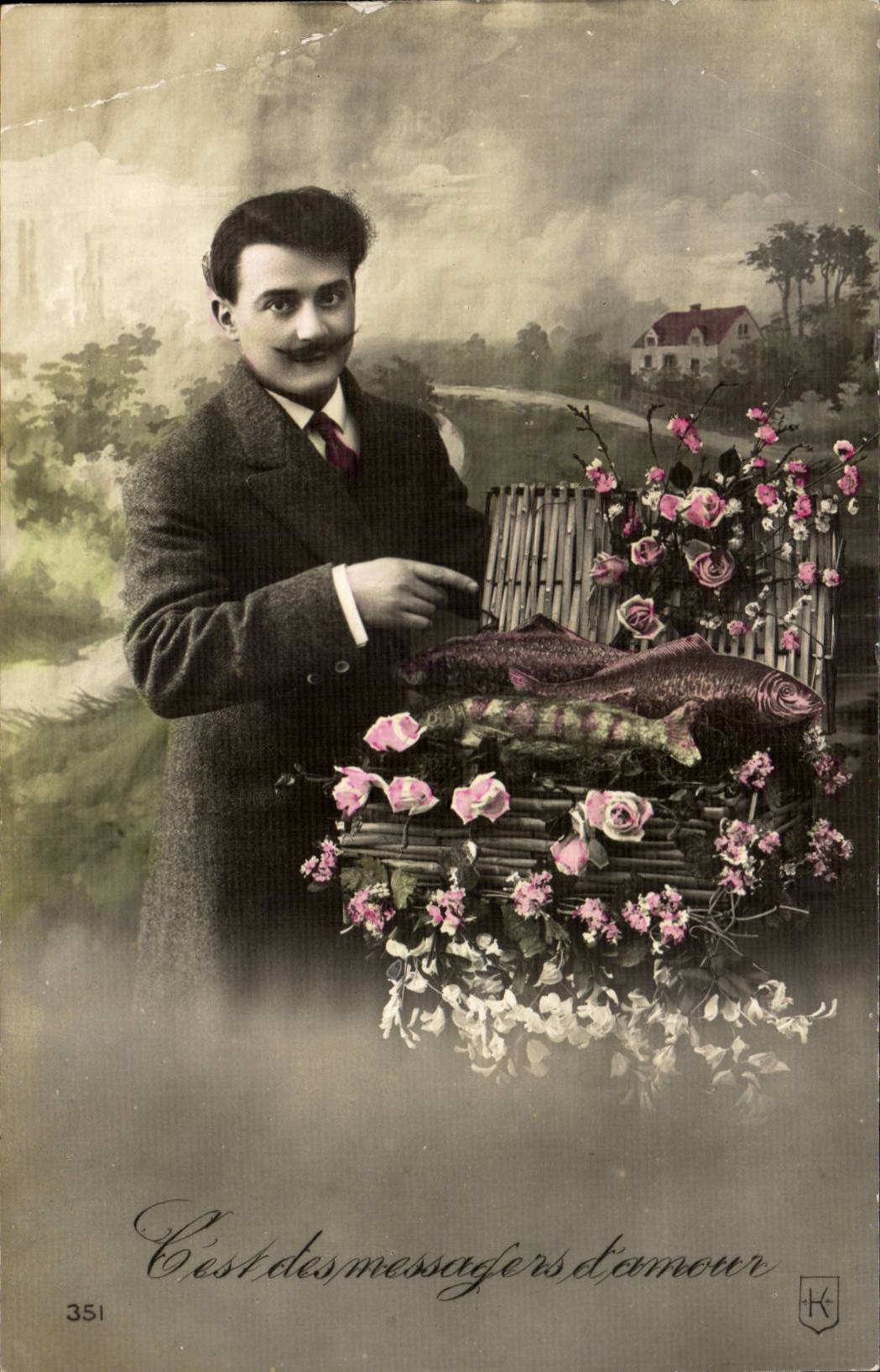 Fantasy - They is the messengers of love - flowers - CPA