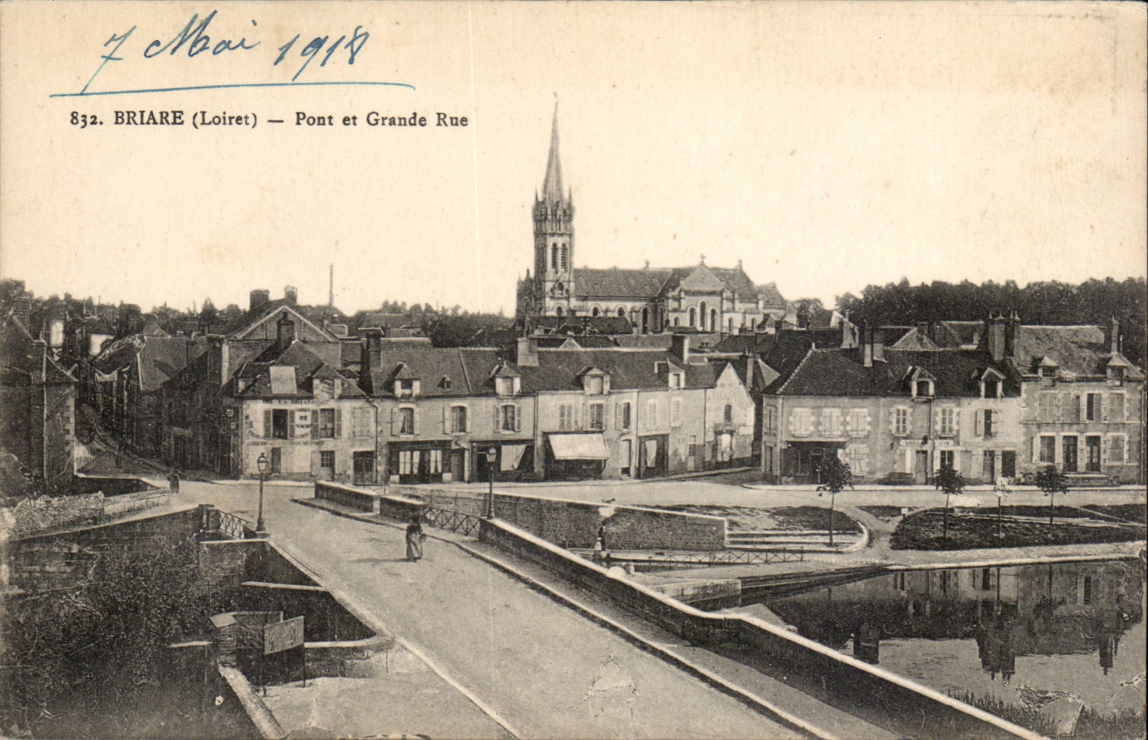 Briare - Bridge and Main street - May 7th 1918 - CPA