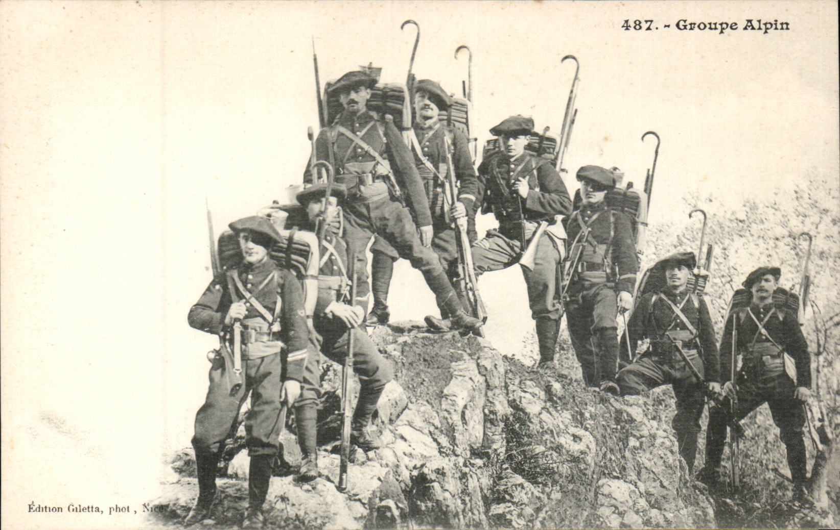 Militaria - Alpine Group - the Alps - CPA Alpine hunters