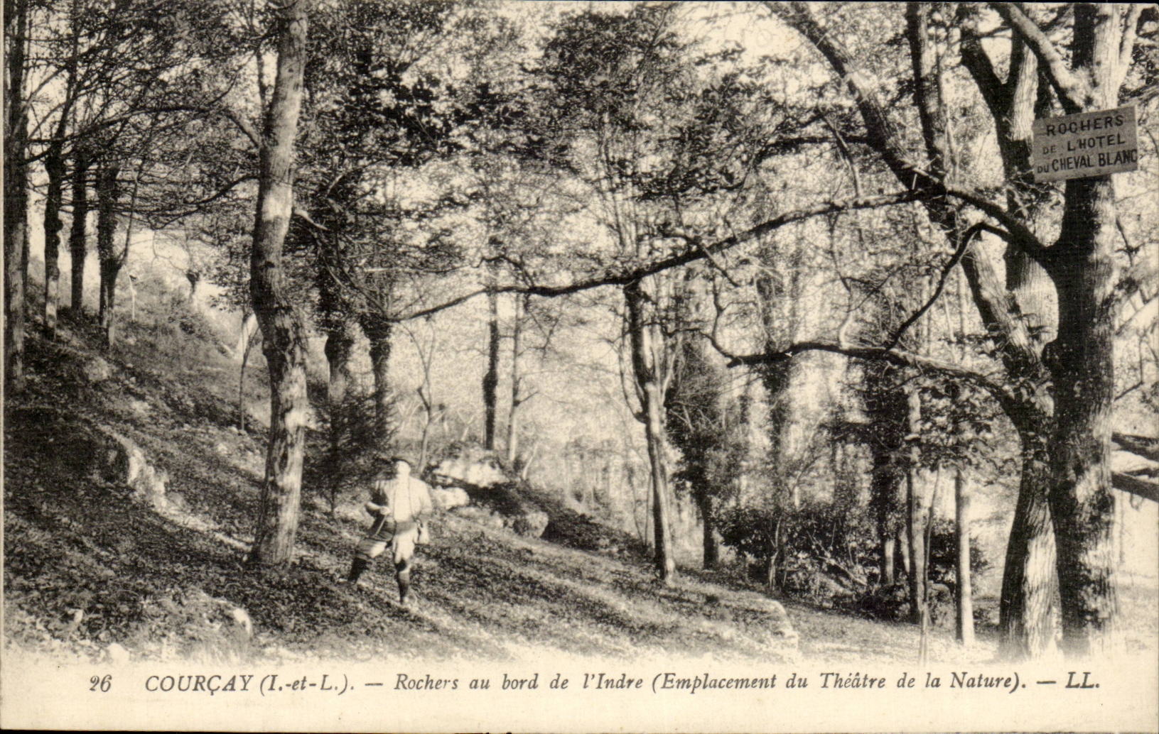 CPA Courcay Rocks at the edge of Indre (site of the theater of nature)